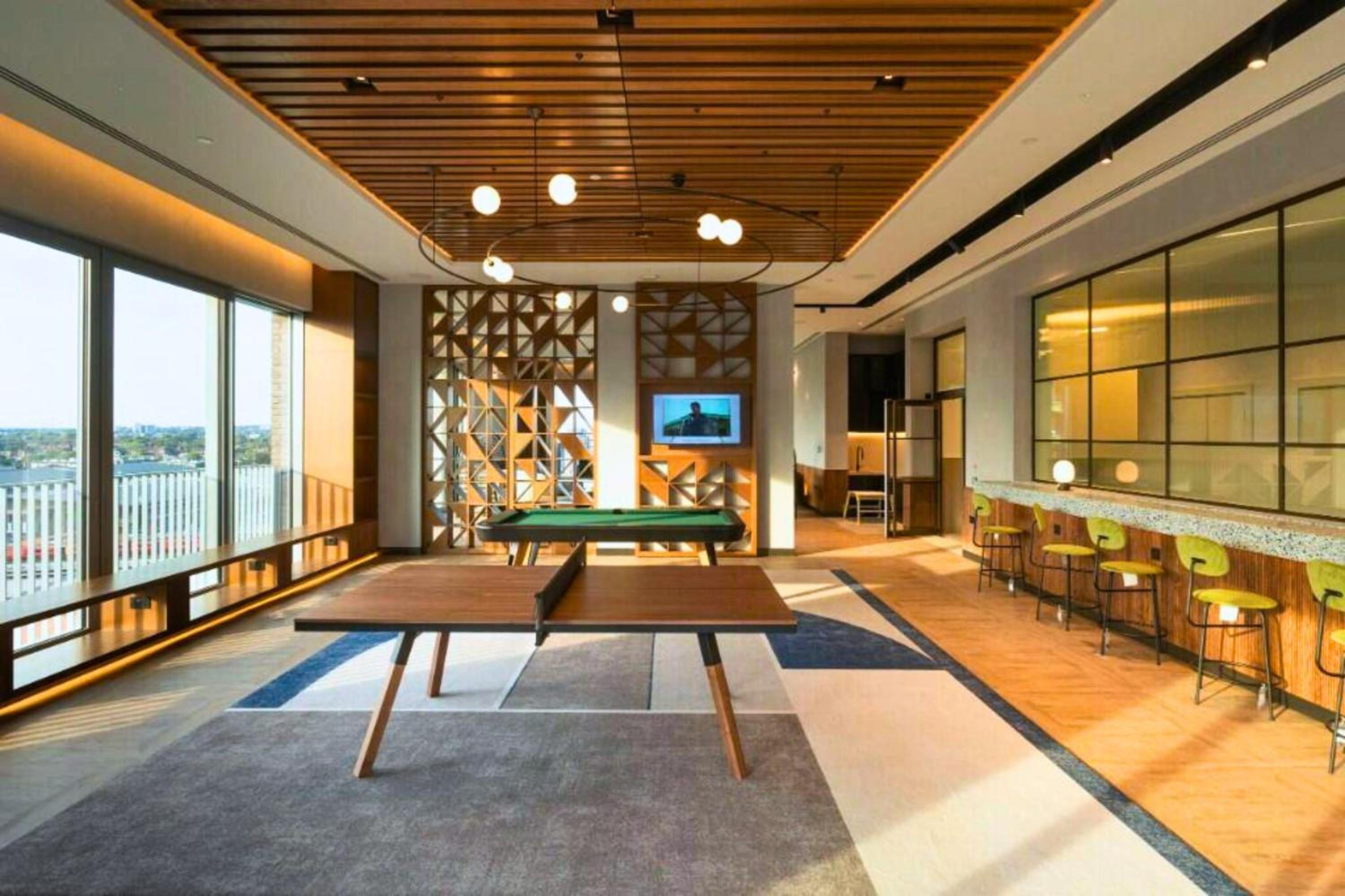 Luxury Penthouse 2Bed 2Bath 2Balcony London Eye & River Views with GYM & AC & Incredible Rooftop View
