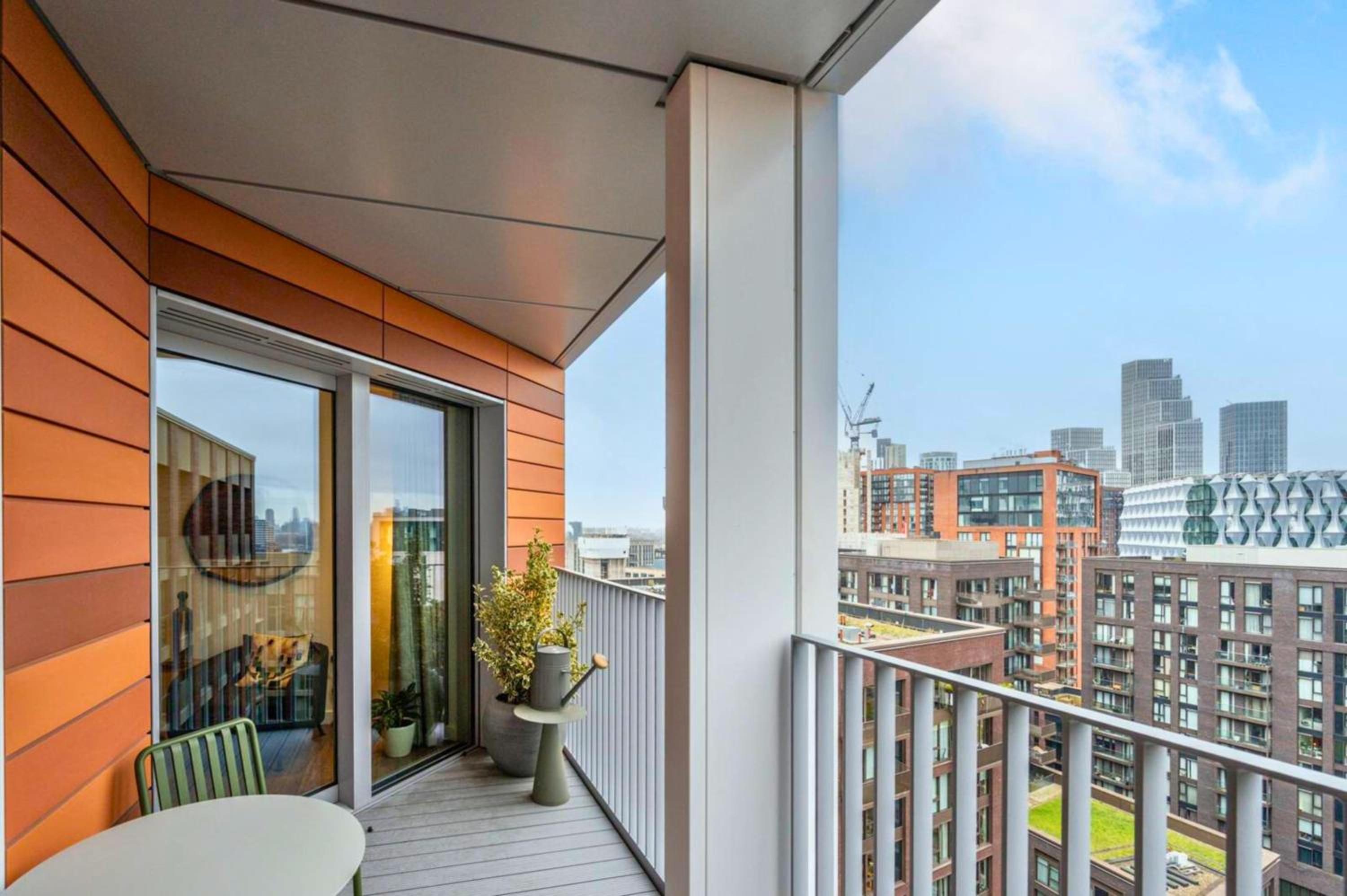 Luxury Penthouse 2Bed 2Bath 2Balcony London Eye & River Views with GYM & AC & Incredible Rooftop View