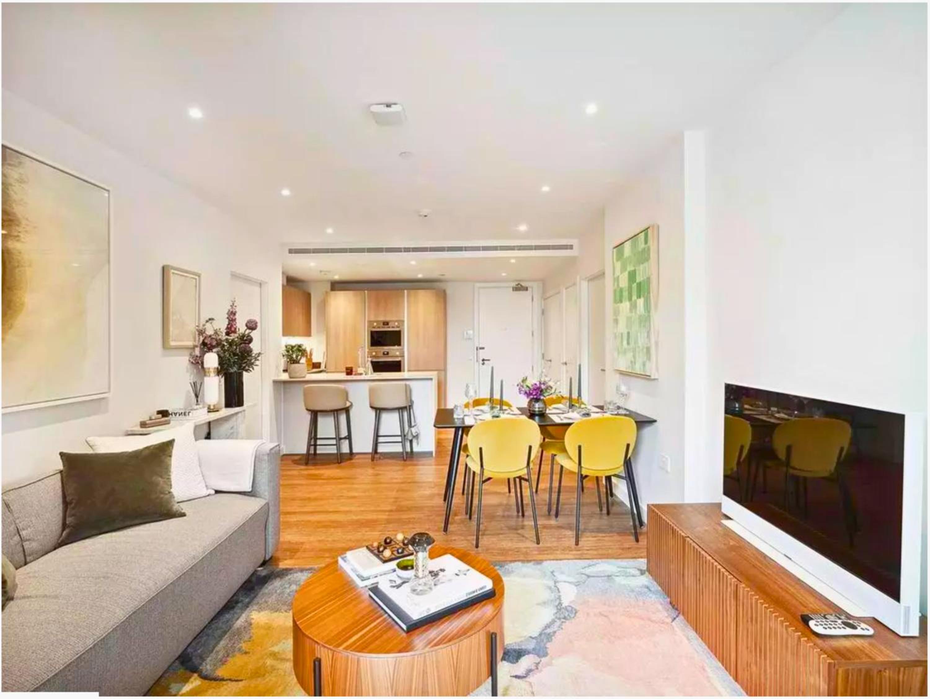 Luxury Penthouse 2Bed 2Bath 2Balcony London Eye & River Views with GYM & AC & Incredible Rooftop View