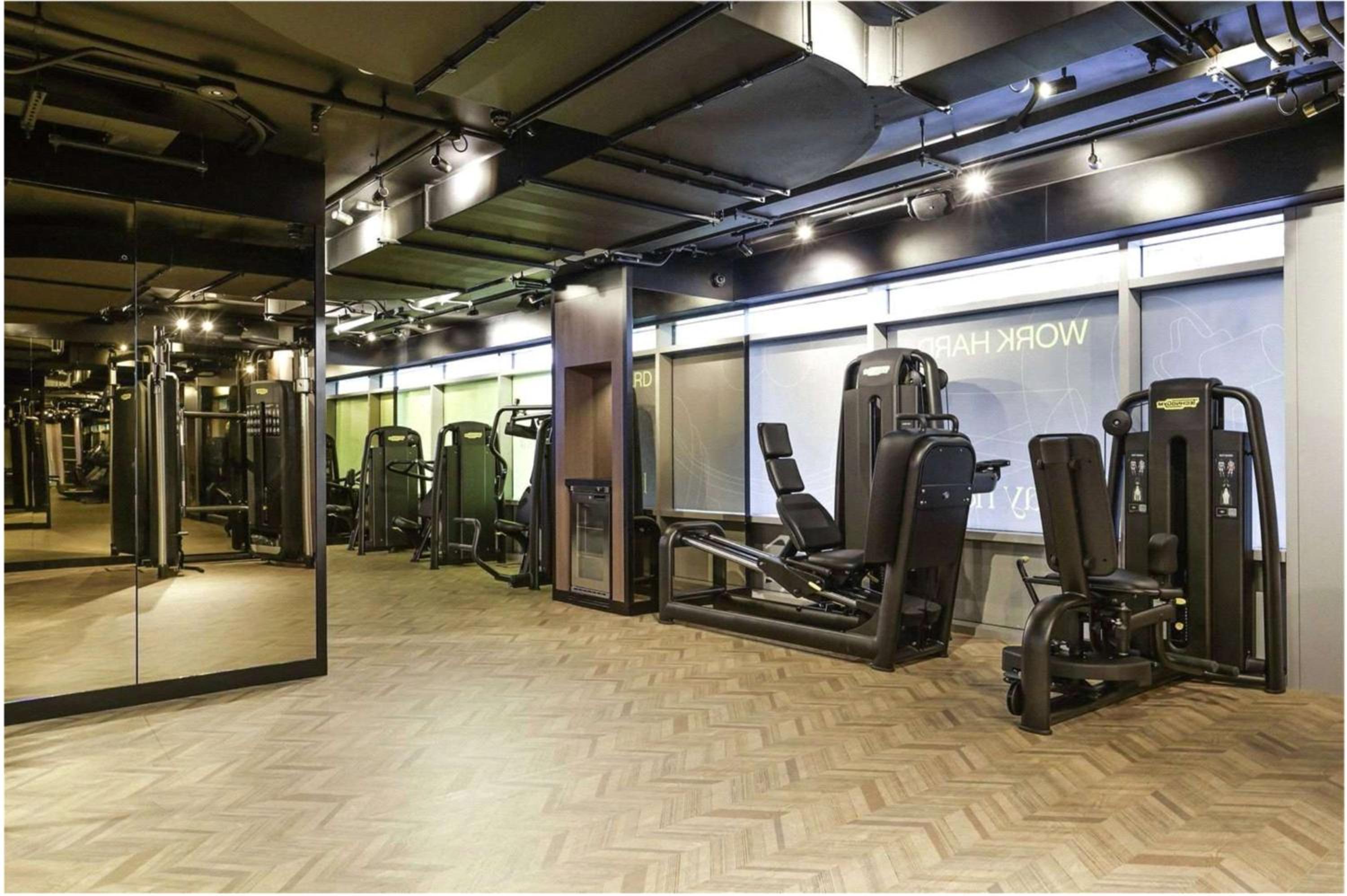 Luxury Penthouse 2Bed 2Bath 2Balcony London Eye & River Views with GYM & AC & Incredible Rooftop View