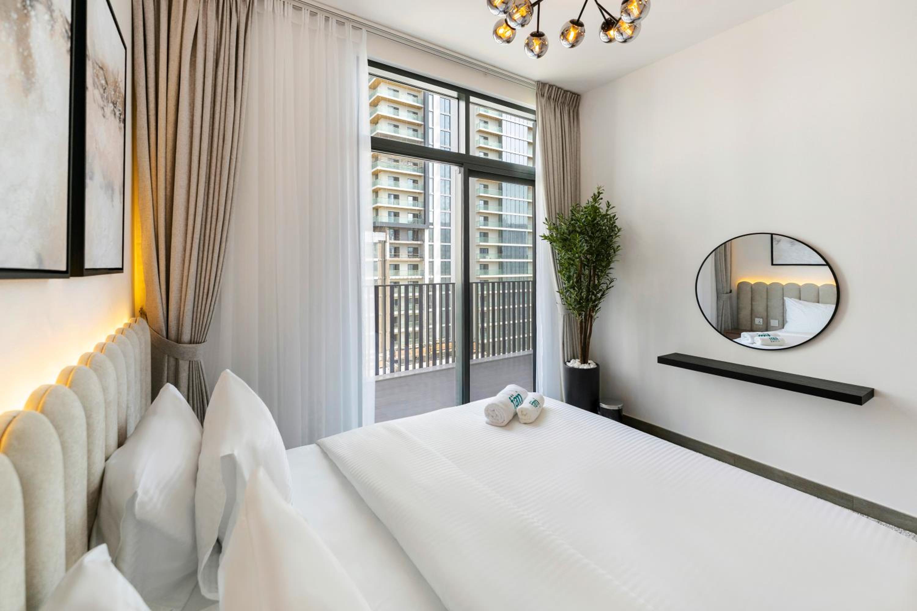 FAM Living Signature 1BR Space in Kensington Waters