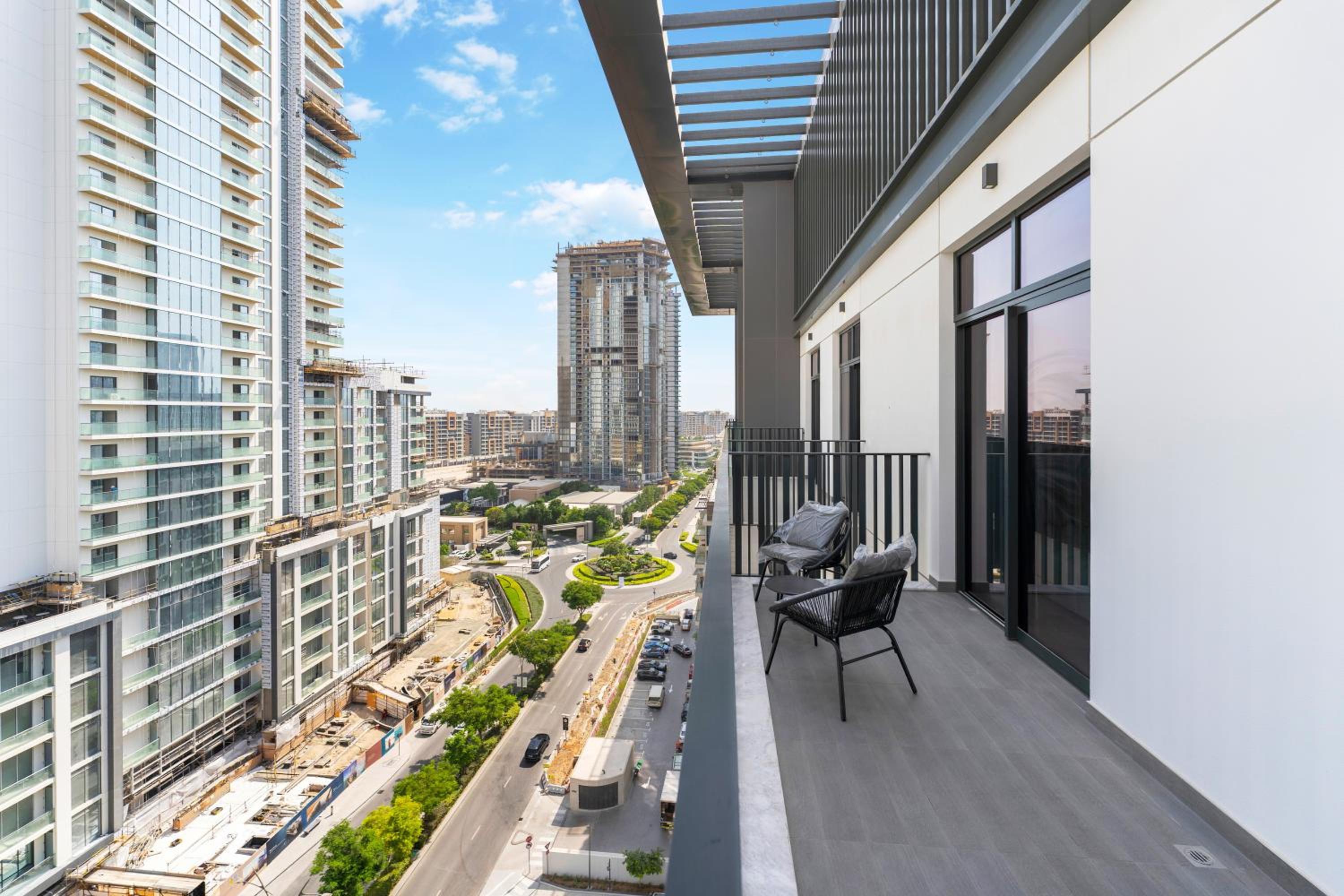 FAM Living Signature 1BR Space in Kensington Waters