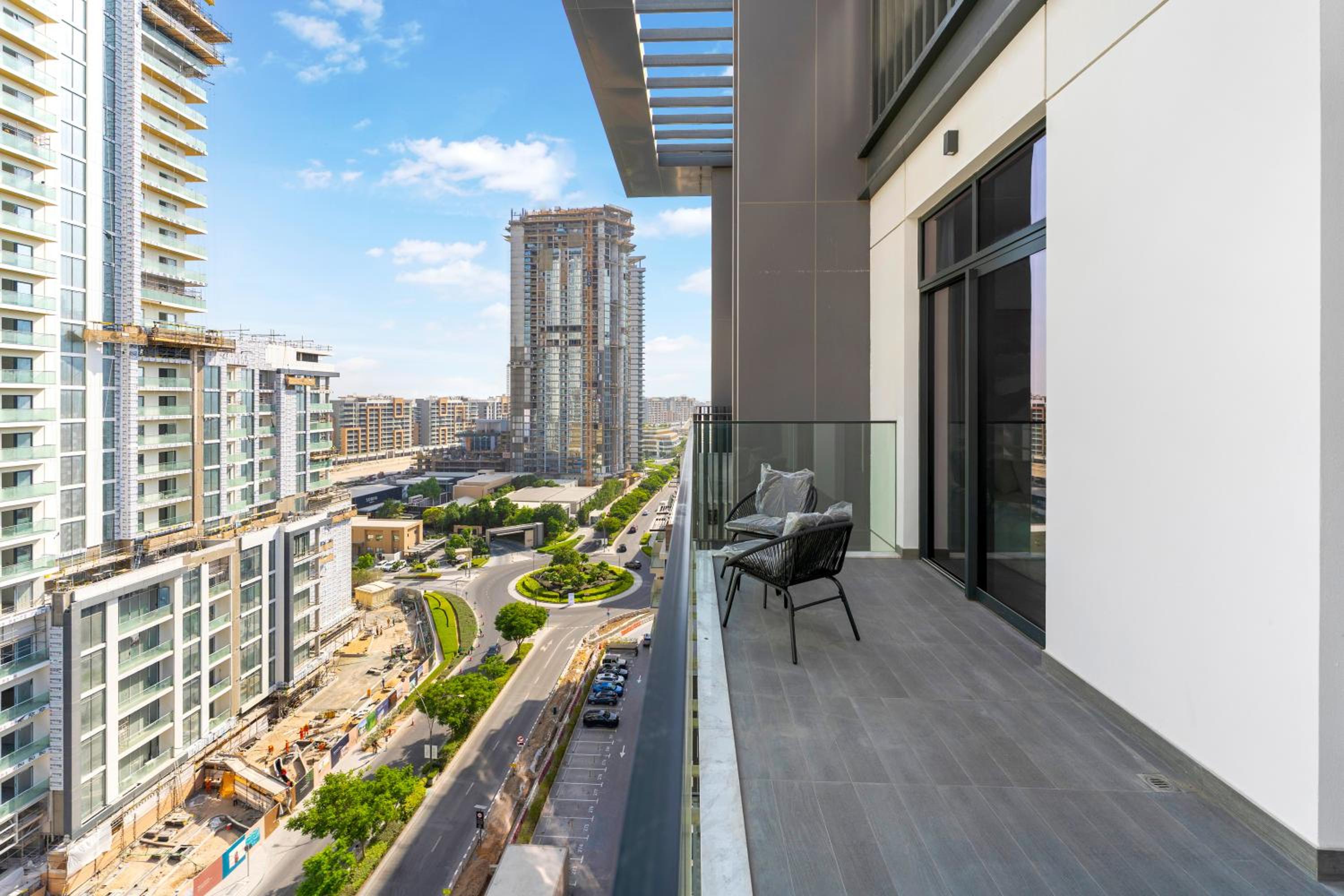 FAM Living Signature 1BR Space in Kensington Waters