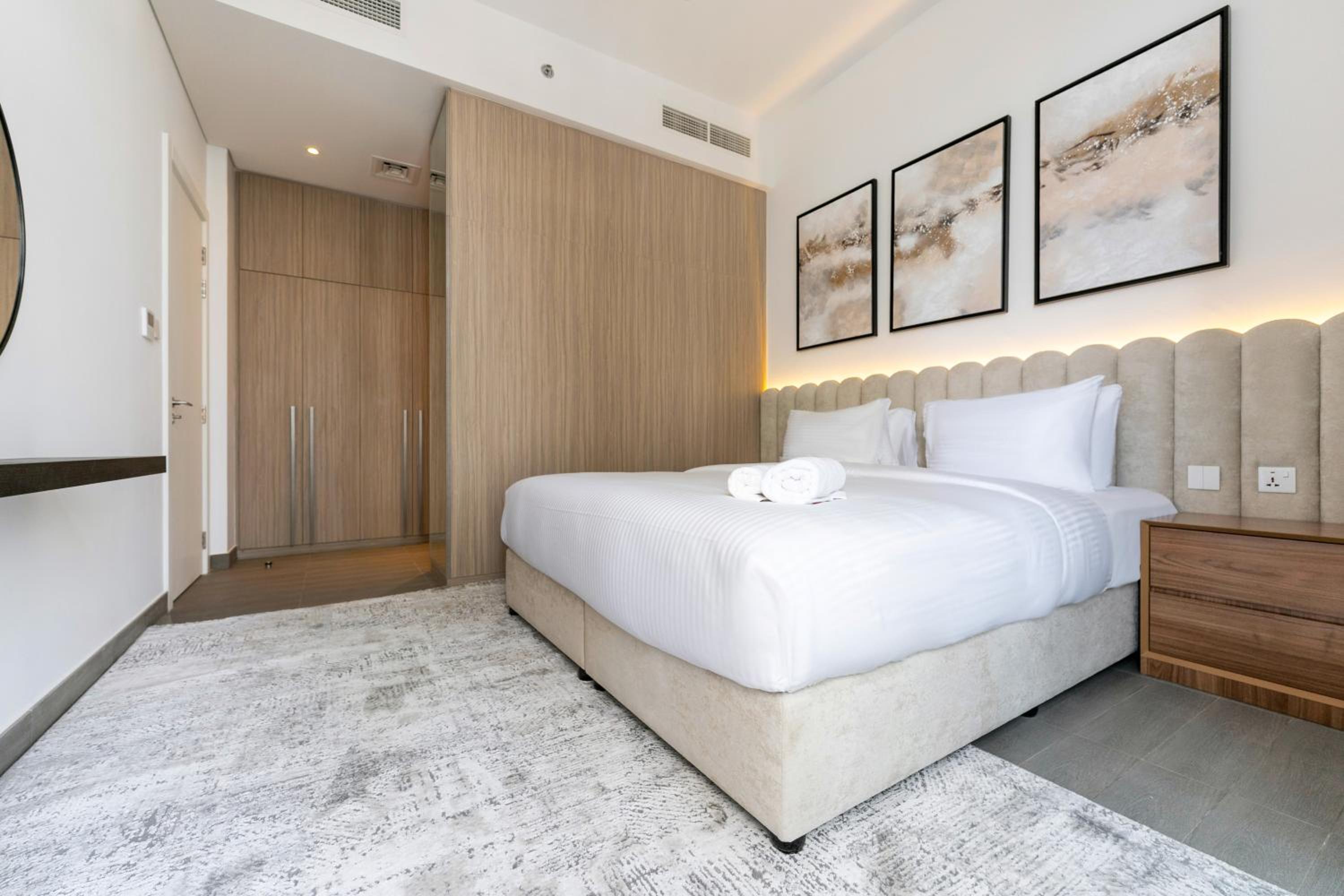 FAM Living Signature 1BR Space in Kensington Waters