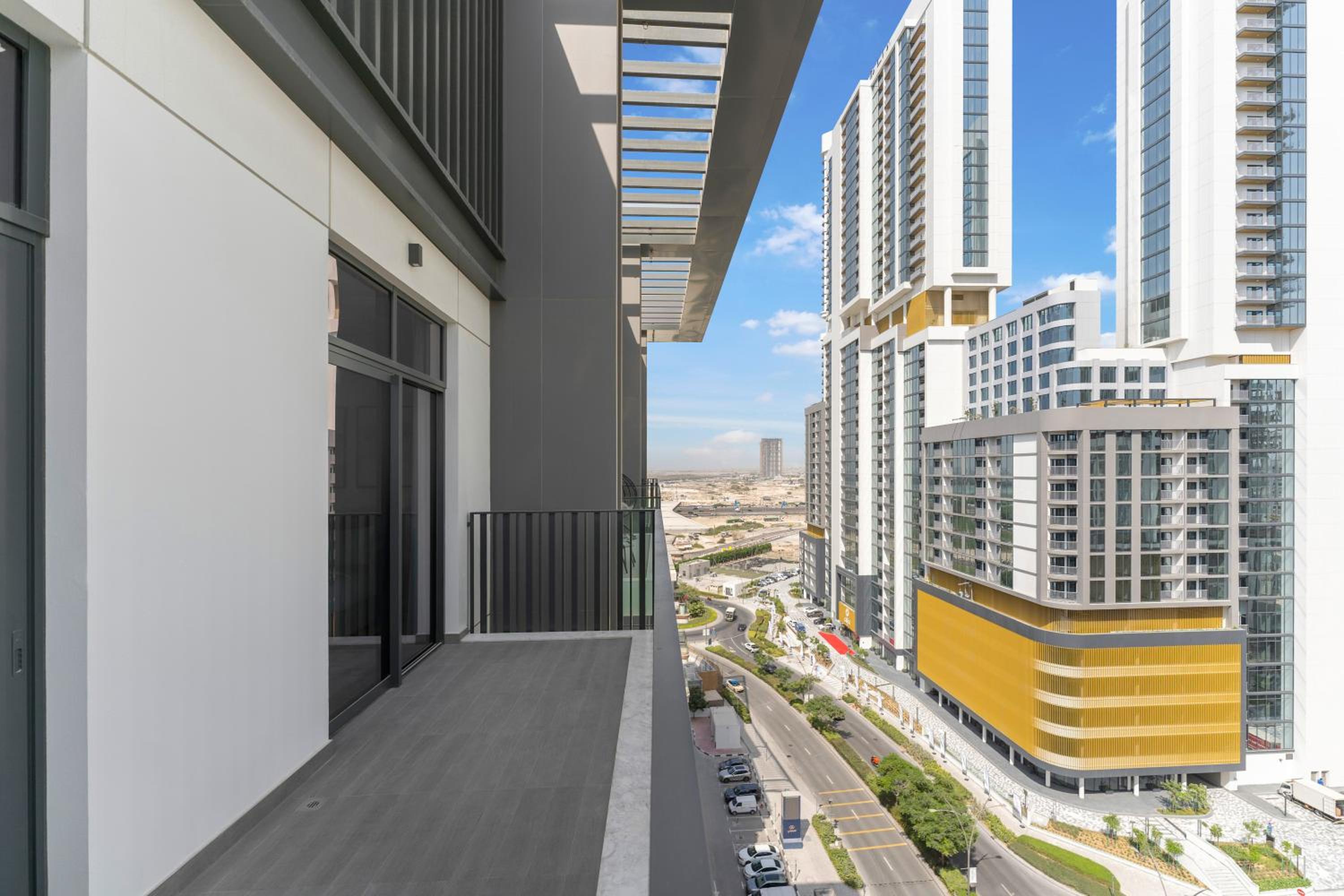 FAM Living Signature 1BR Space in Kensington Waters