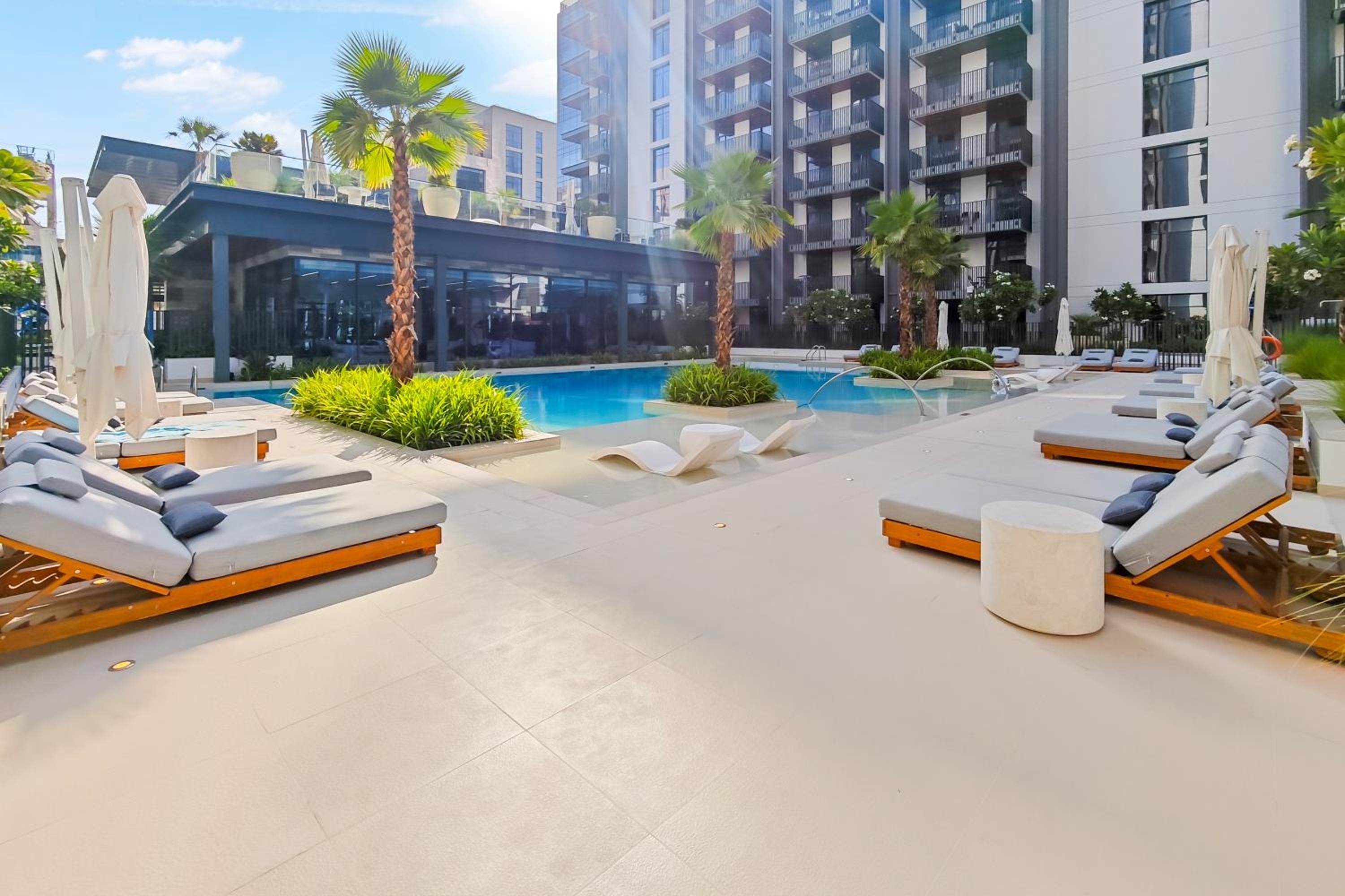 FAM Living Signature 1BR Space in Kensington Waters