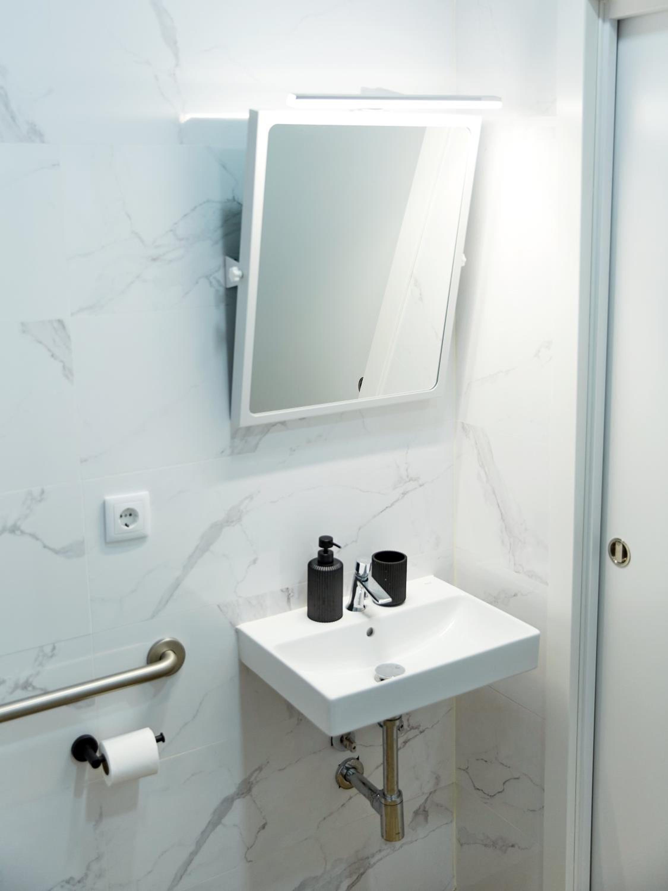 New Apartment - La puerta de olivo