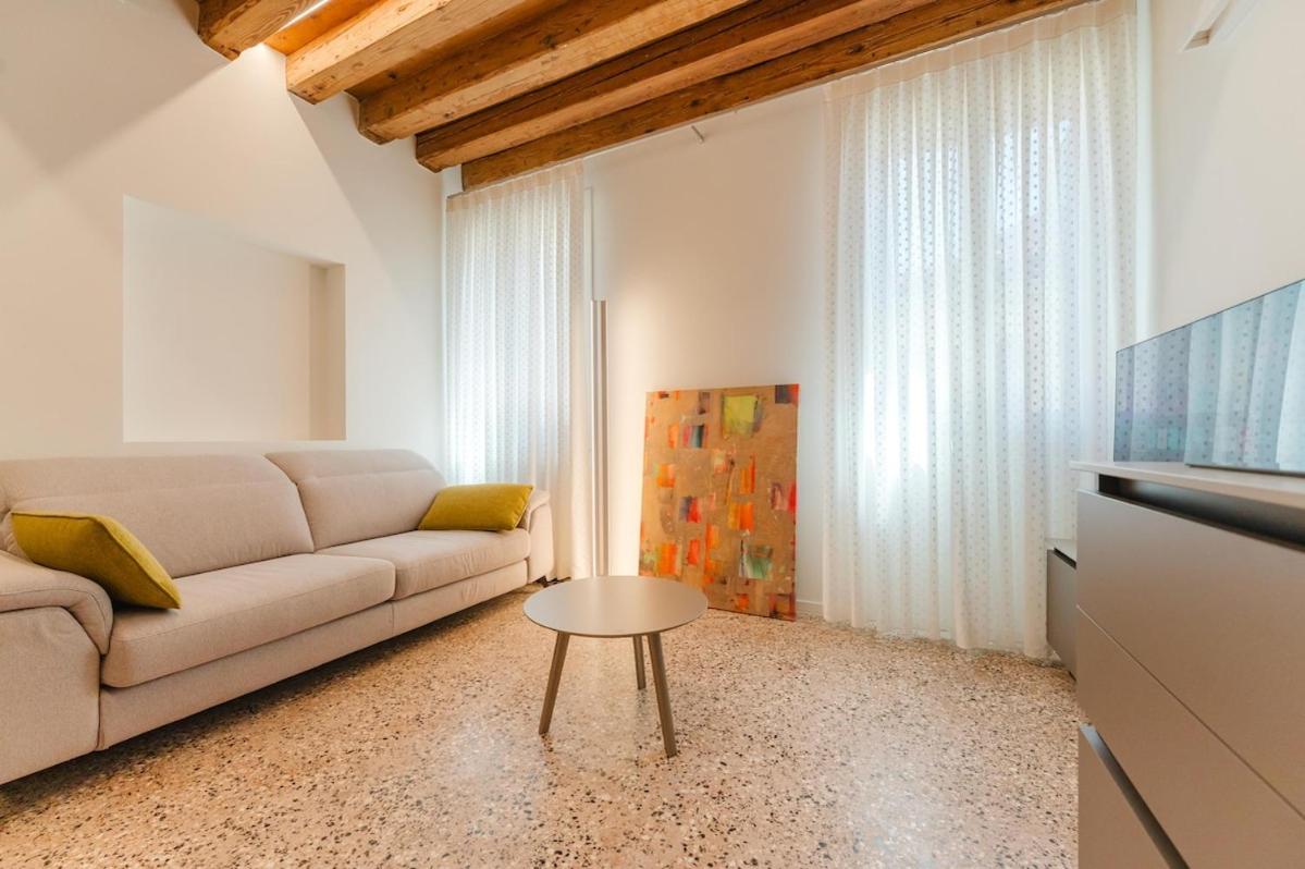 San Tommaso Rialto Terrace Apt
