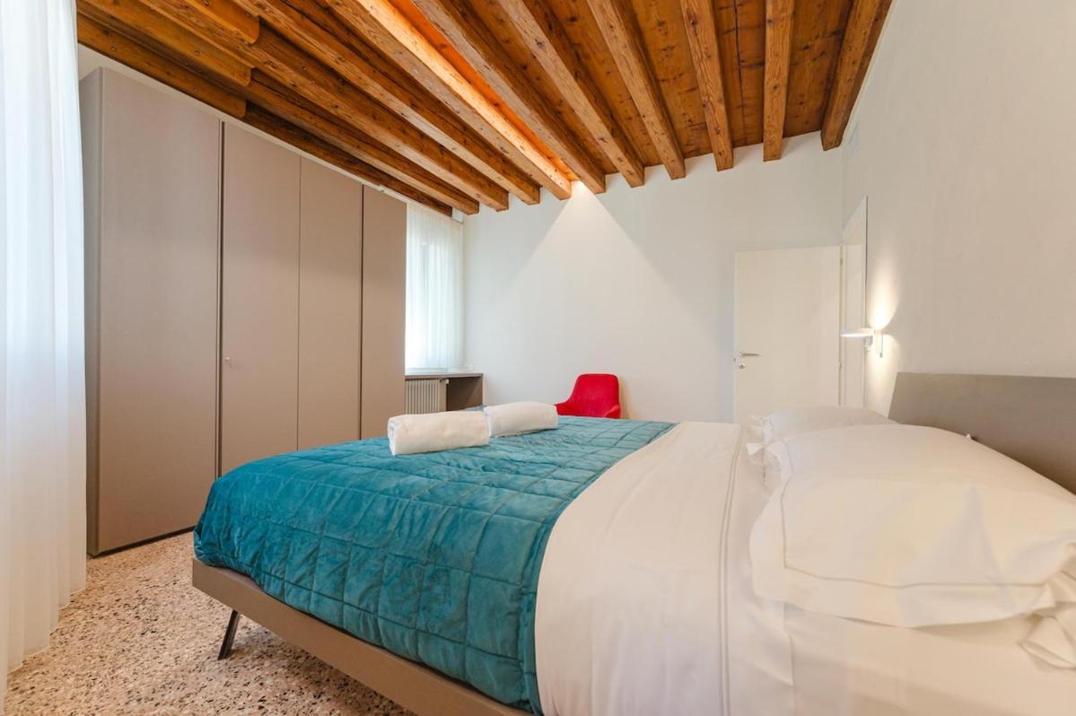 San Tommaso Rialto Terrace Apt