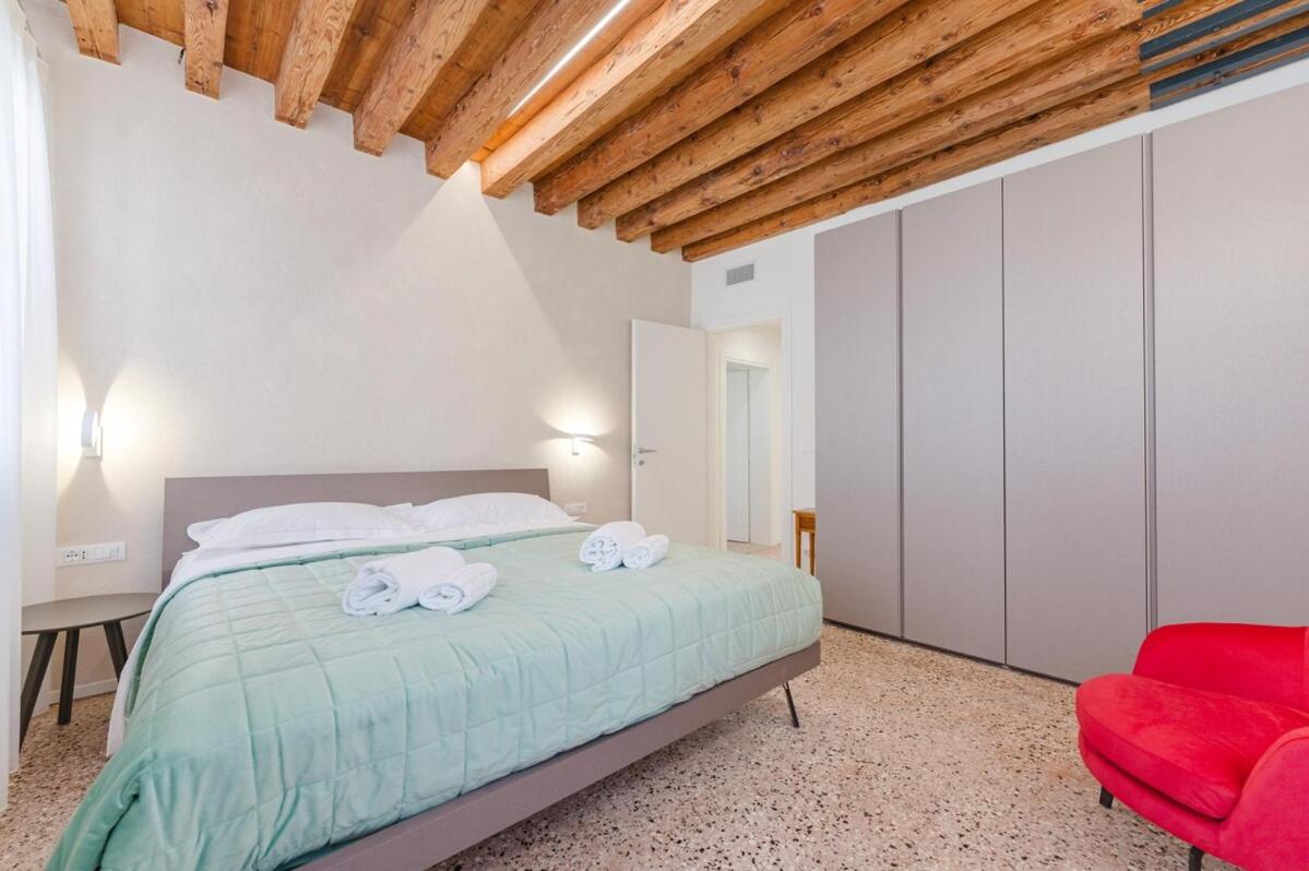 San Tommaso Rialto Terrace Apt