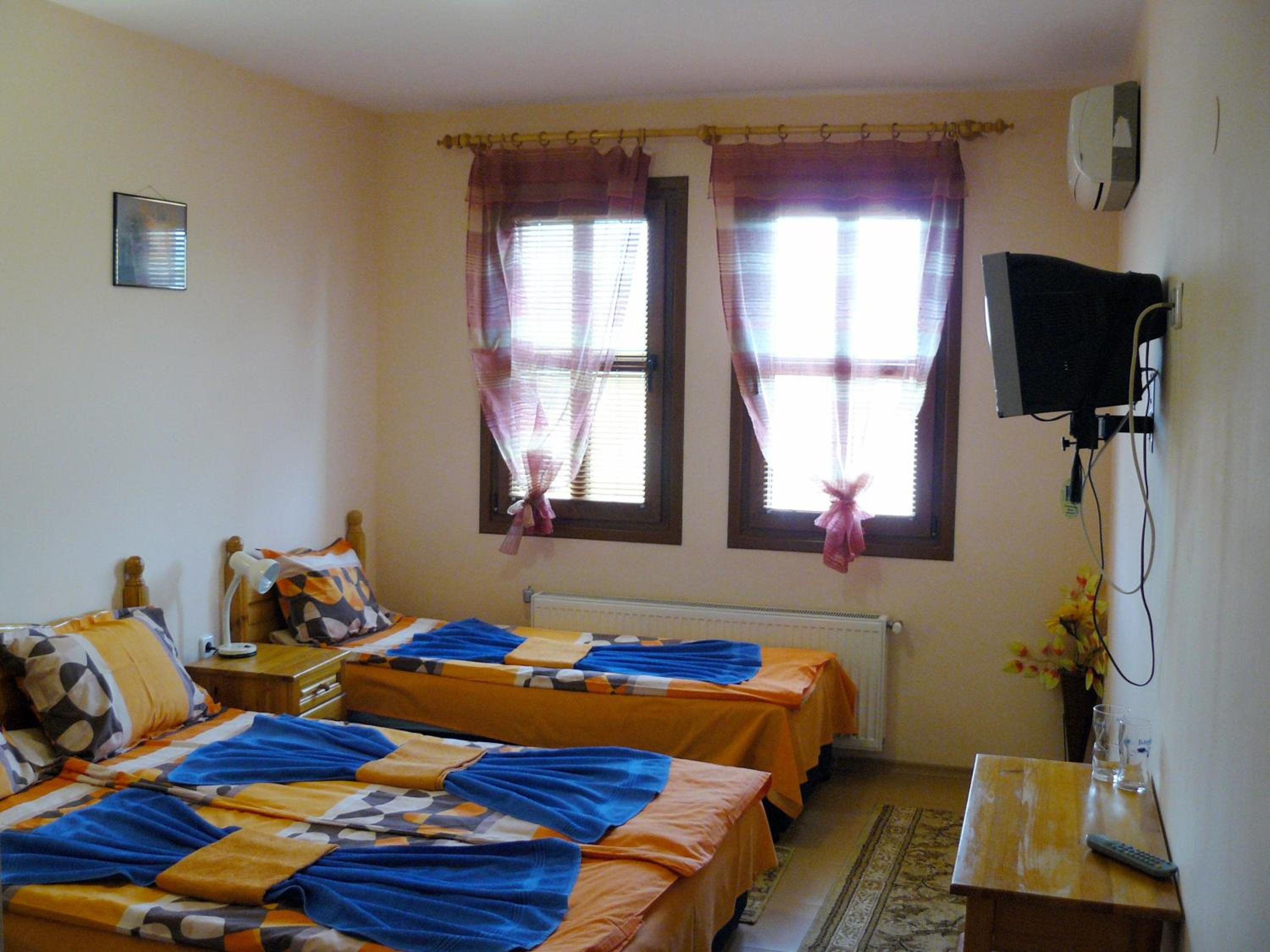 Family Hotel Varusha