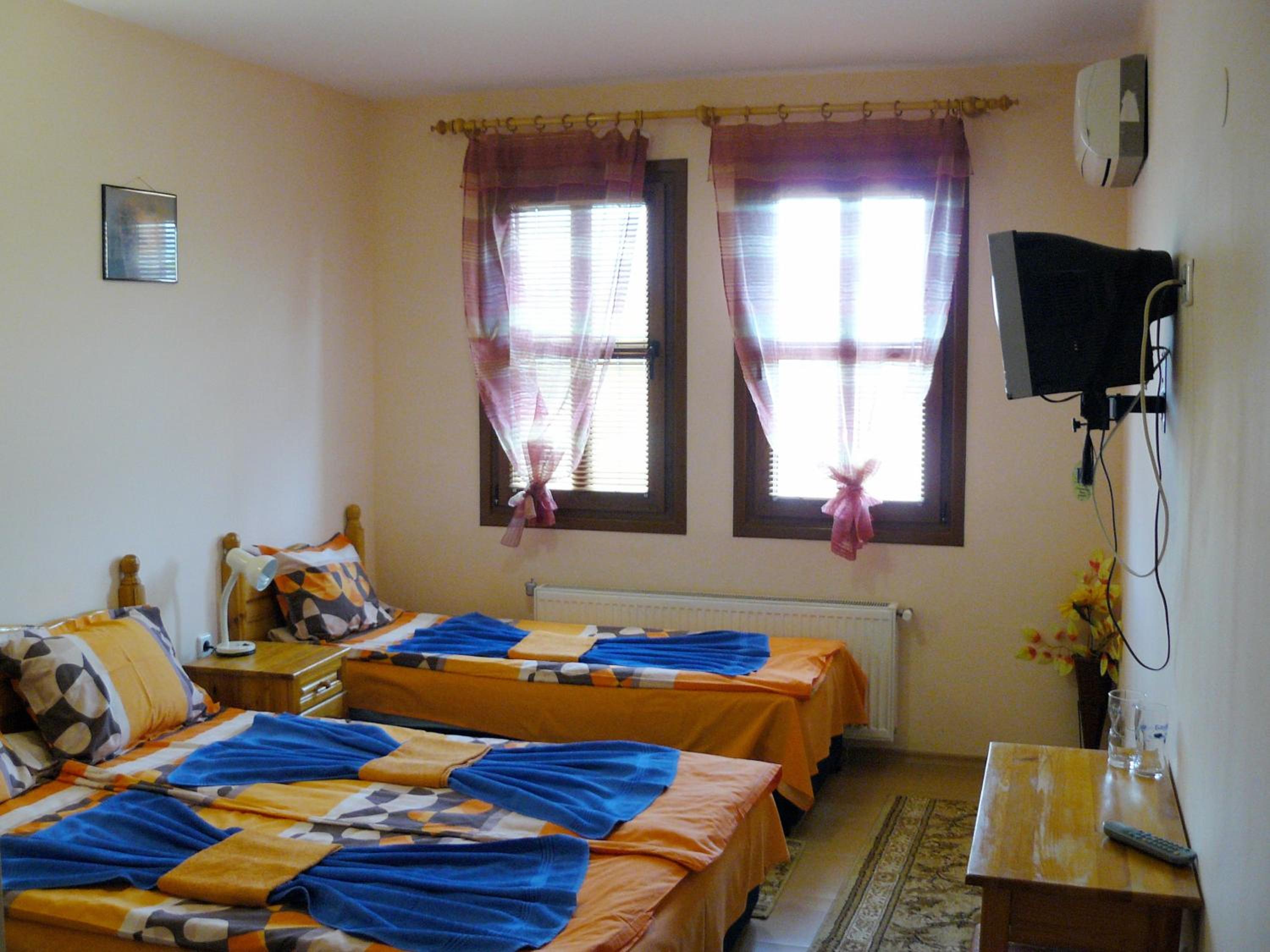 Family Hotel Varusha
