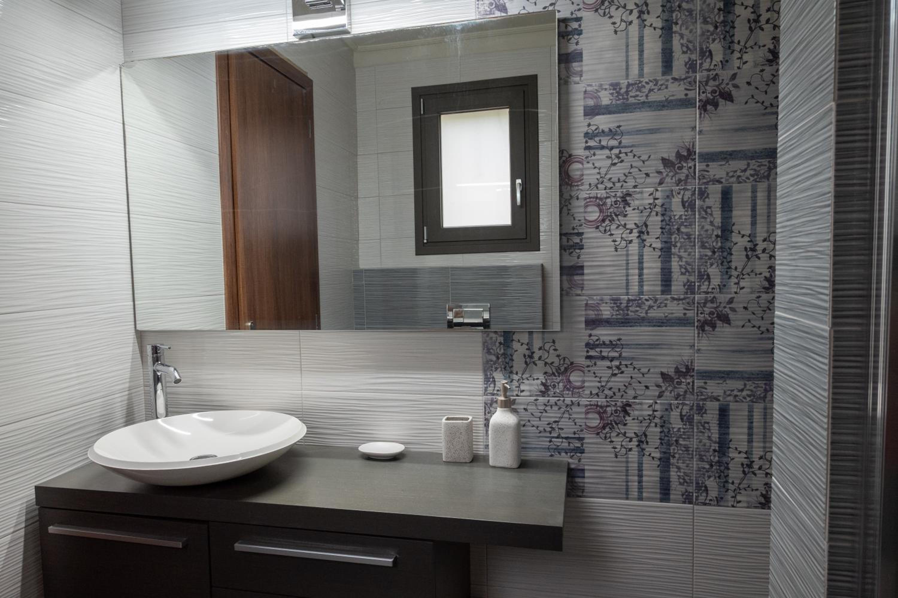 White Sand Loutraki Villa - Sea View