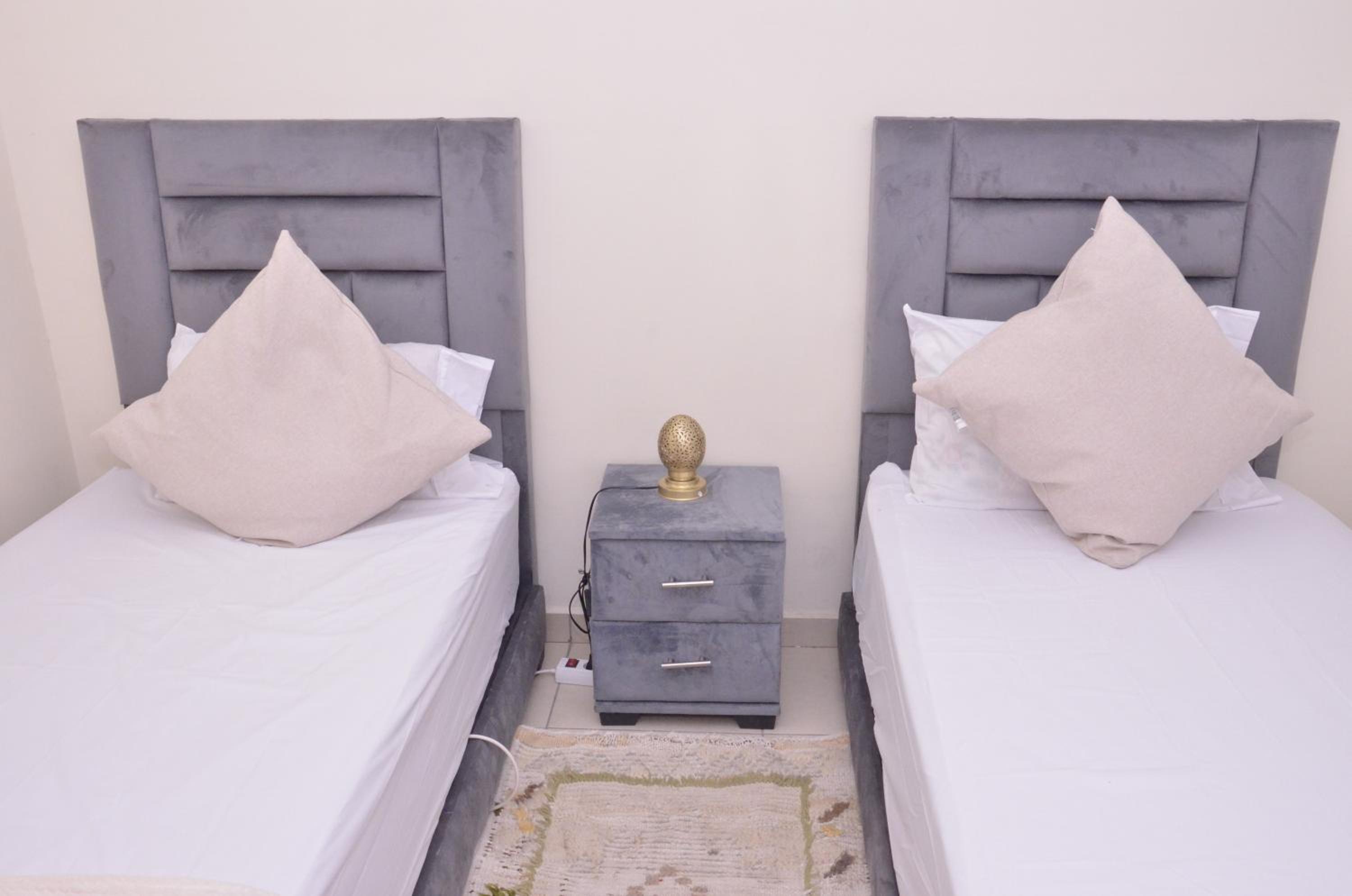 Darraha- Ideal for early & Late flights-Near Marrakech airport 10 min- menara Garden 5 min-Transport support