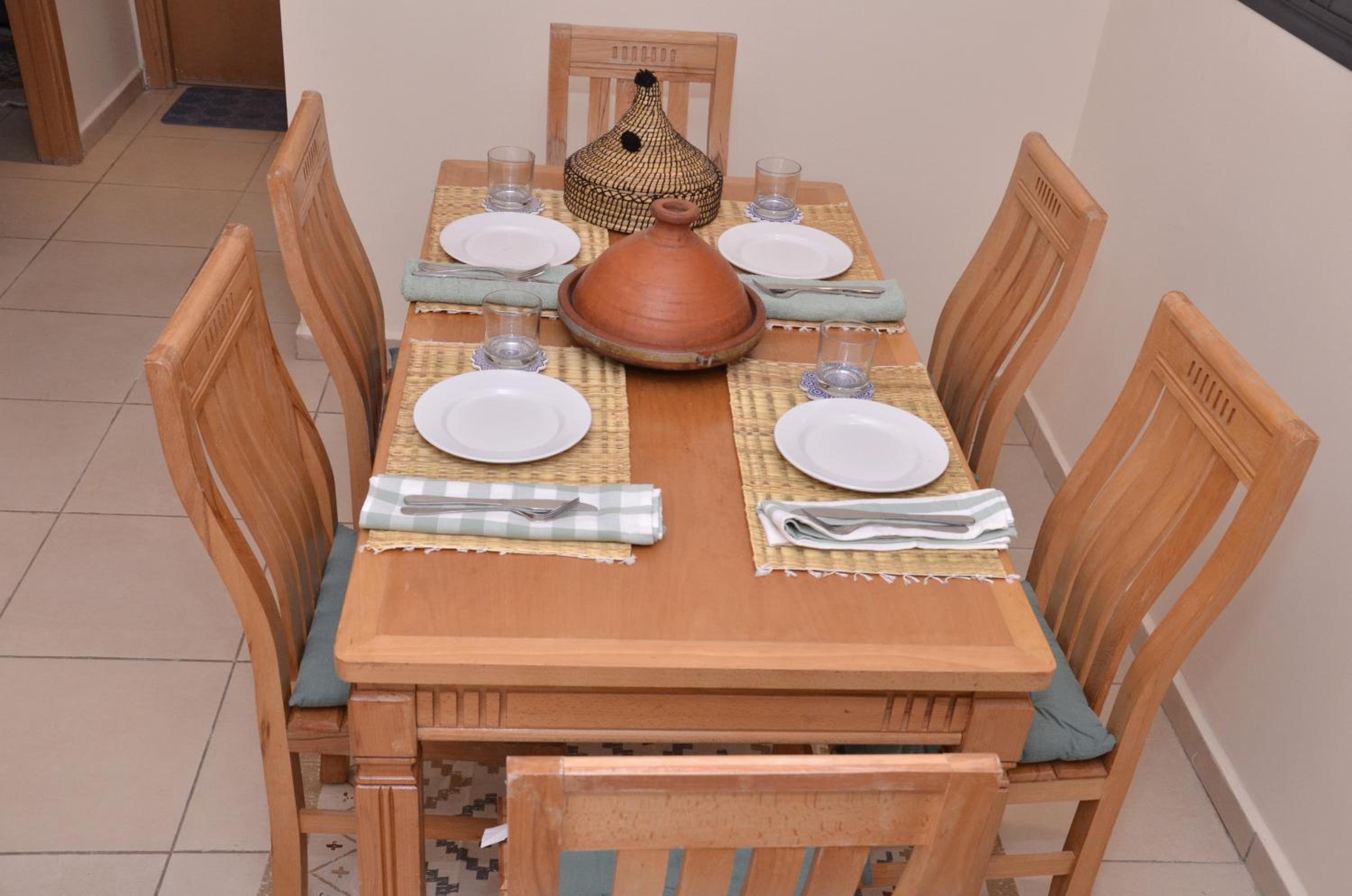 Darraha- Ideal for early & Late flights-Near Marrakech airport 10 min- menara Garden 5 min-Transport support