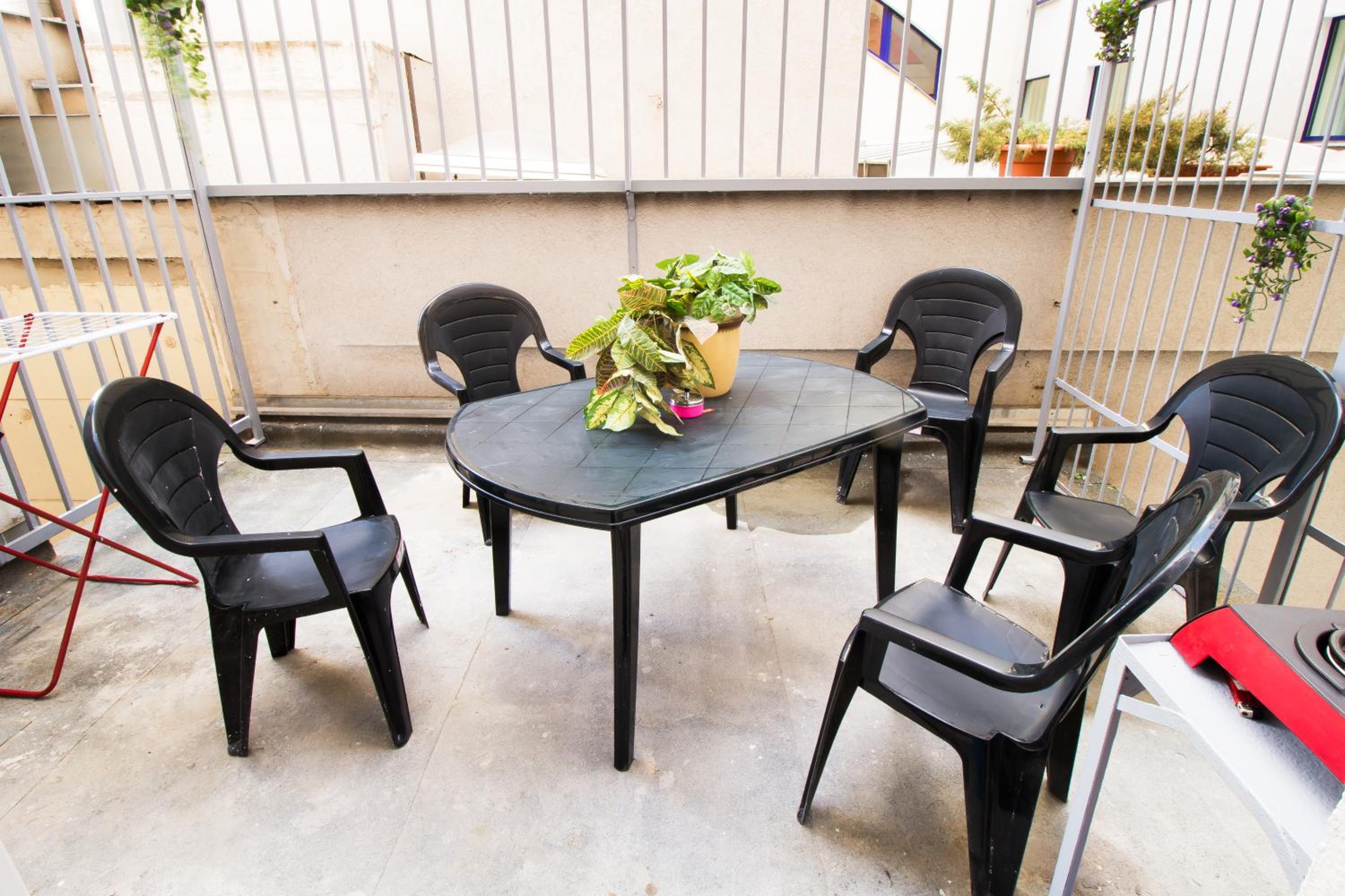 Apartment Ve Smeckach with a big Terrace