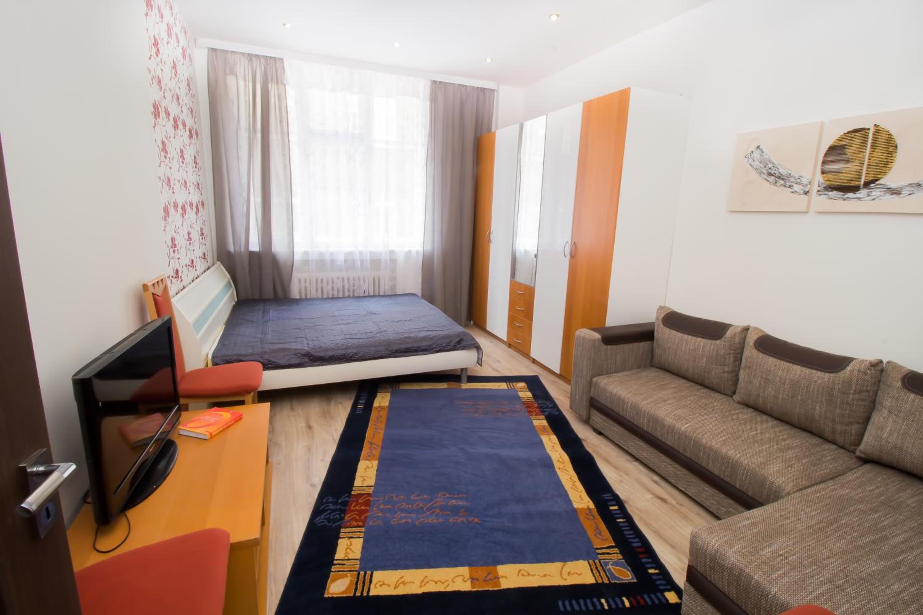 Apartment Ve Smeckach with a big Terrace