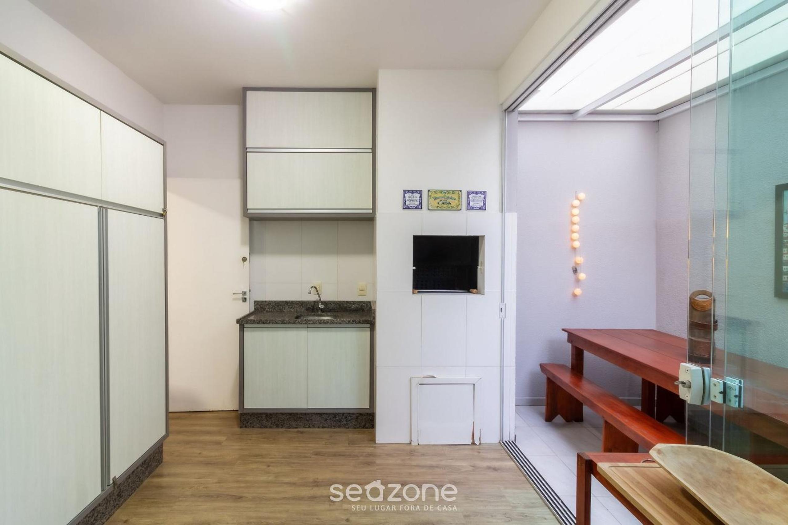 3-Bedroom House with Barbecue PMC0400