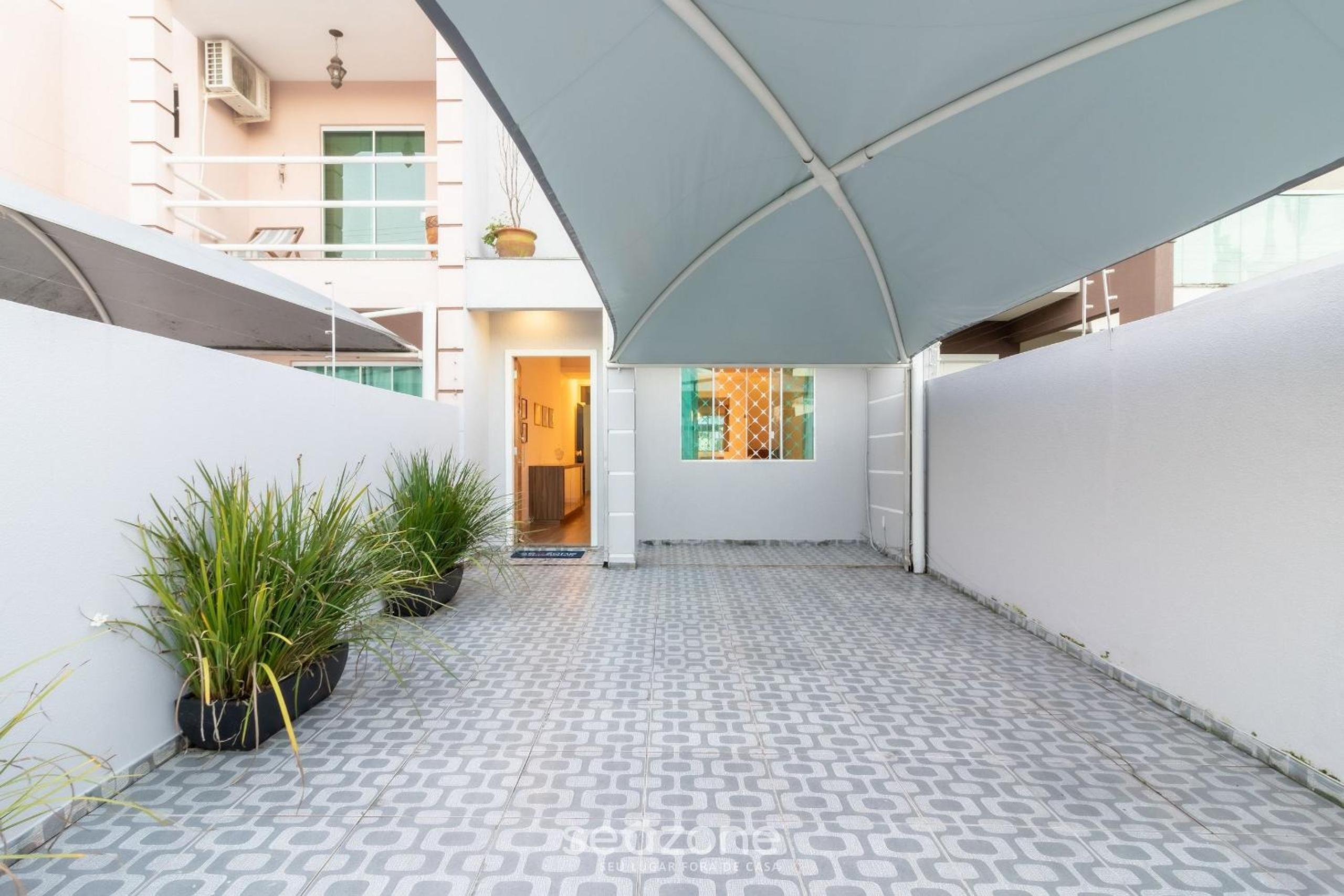 3-Bedroom House with Barbecue PMC0400