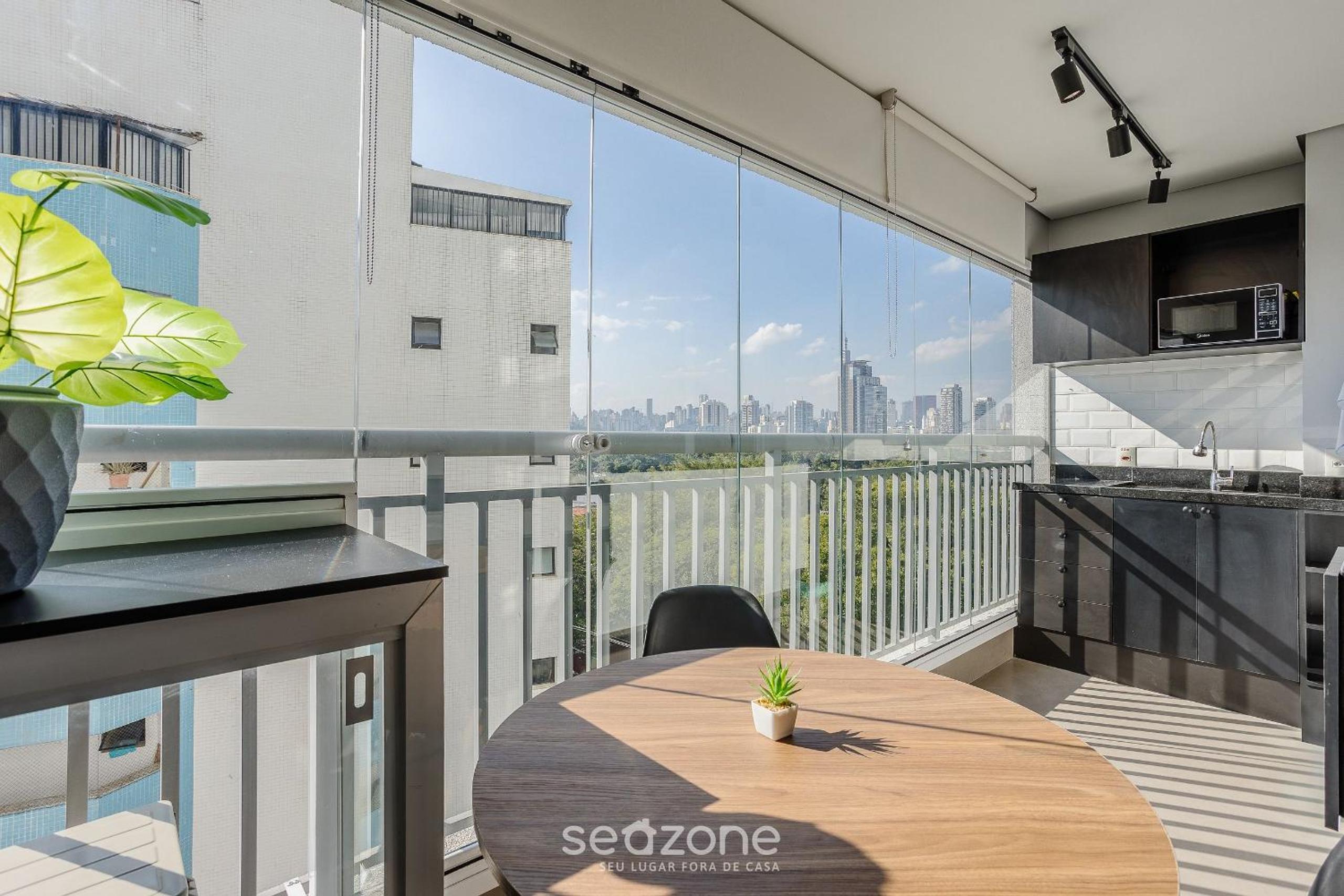 Apt w/ Gourmet Balcony 190m from the Metro WAL0714