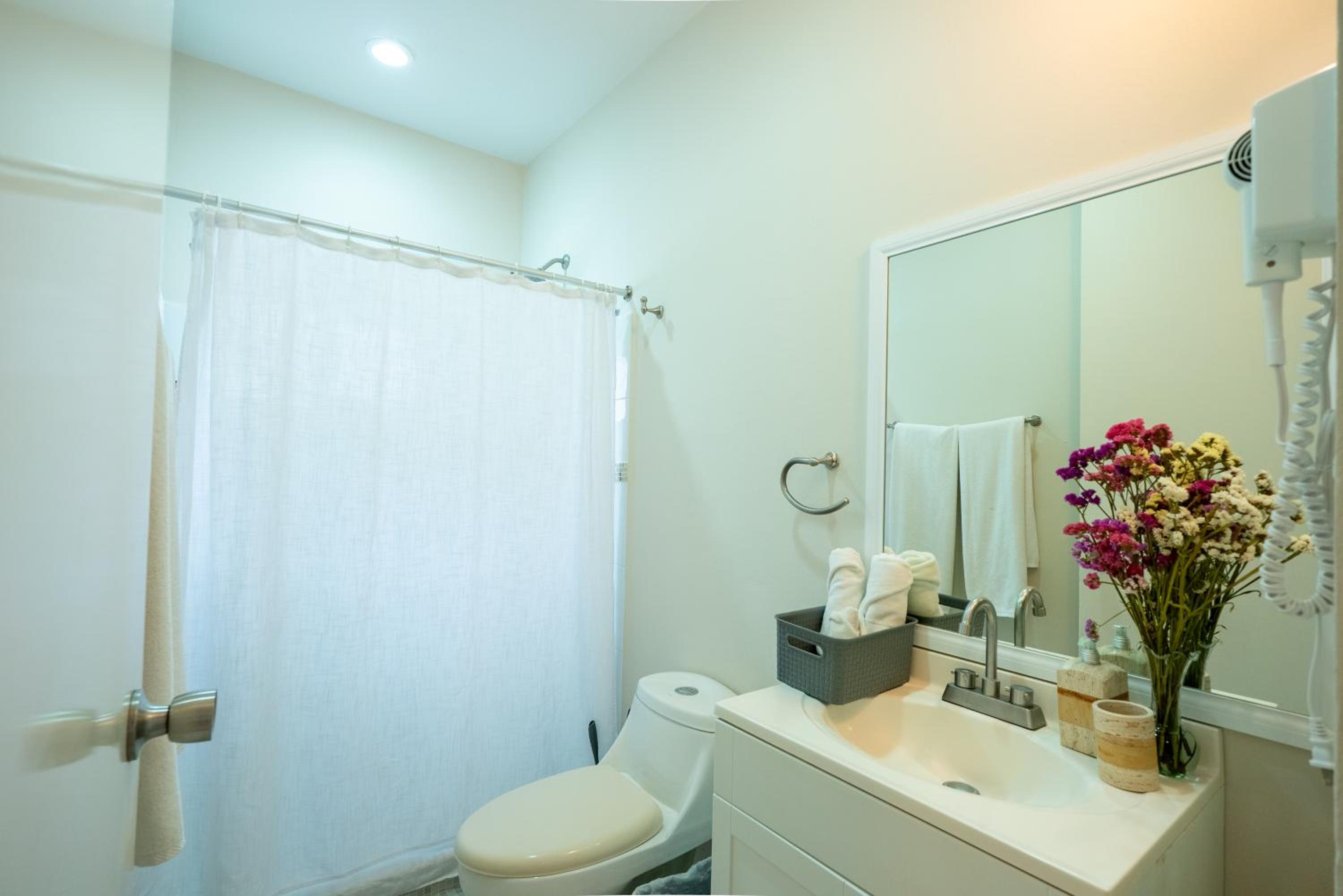 La Playa Suites Hotel