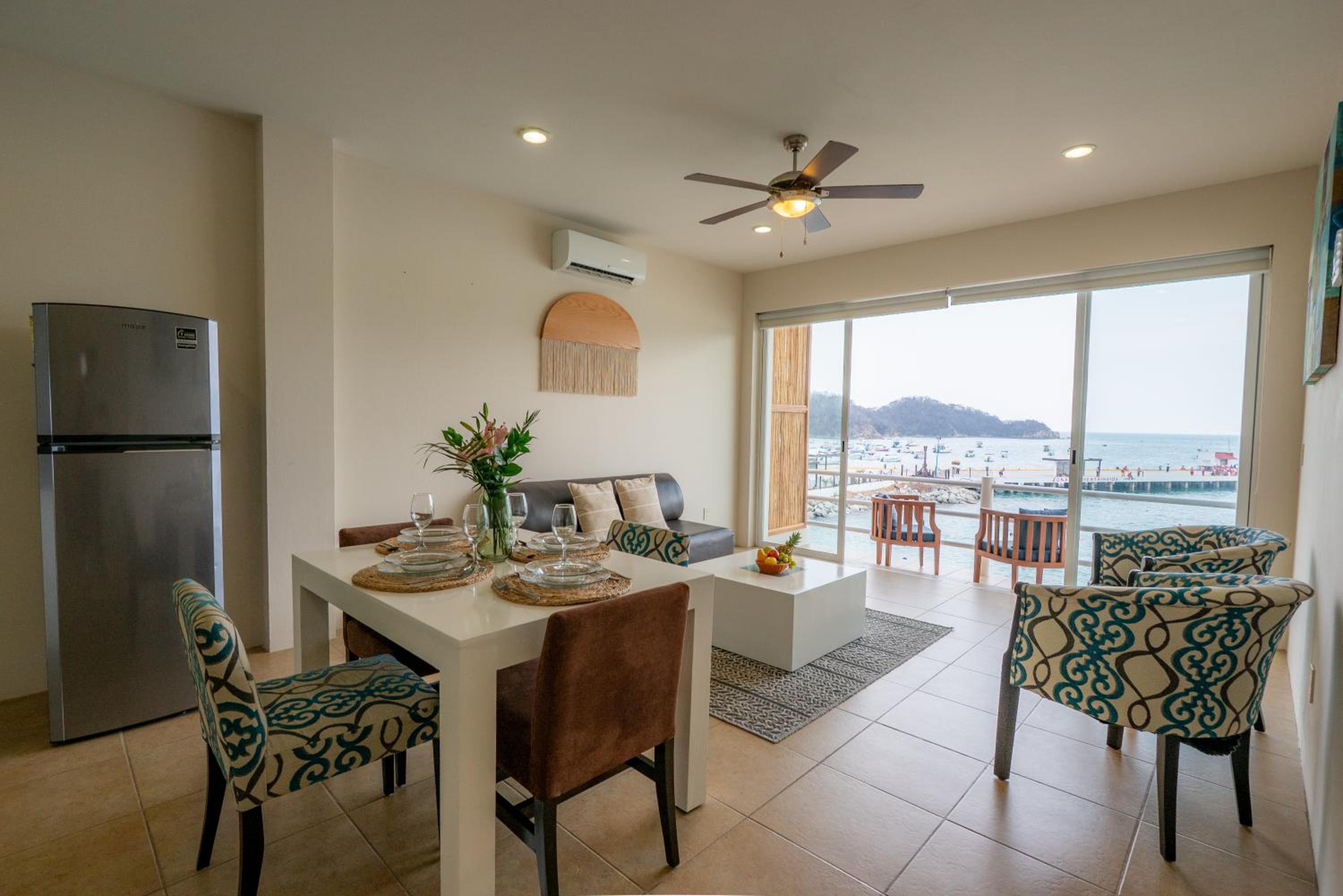 La Playa Suites Hotel