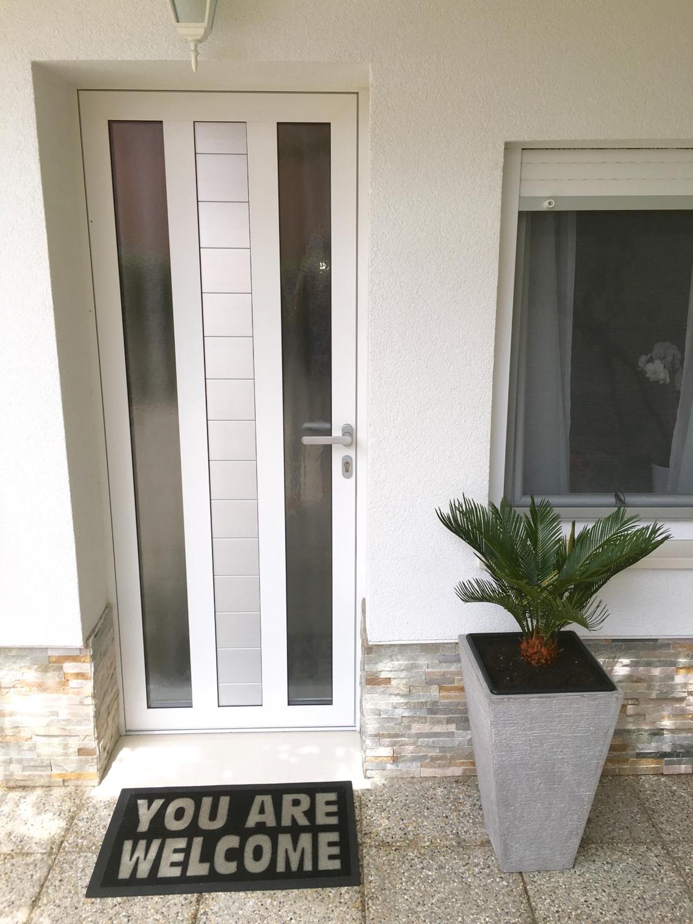 Luxury Studio Apartment White Sensation