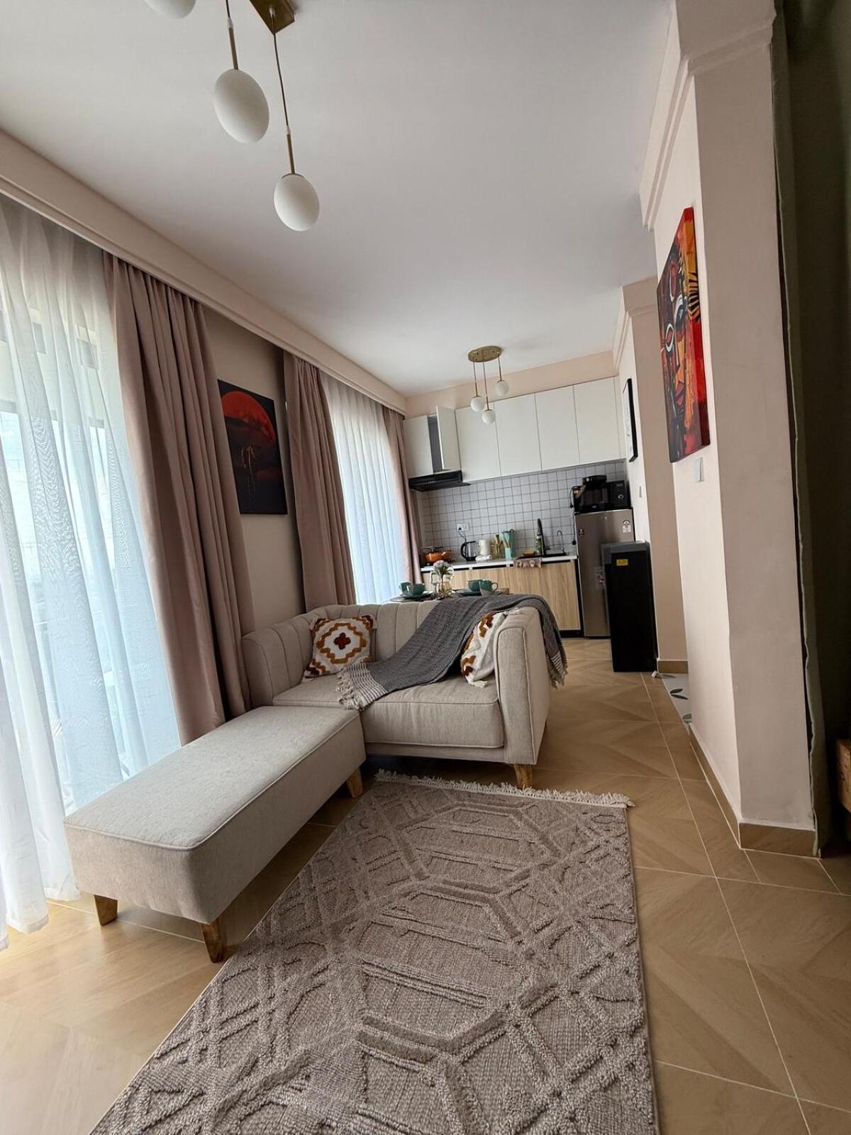 Chic Retreat Near JKIA and SGR with Nairobi National Park Views