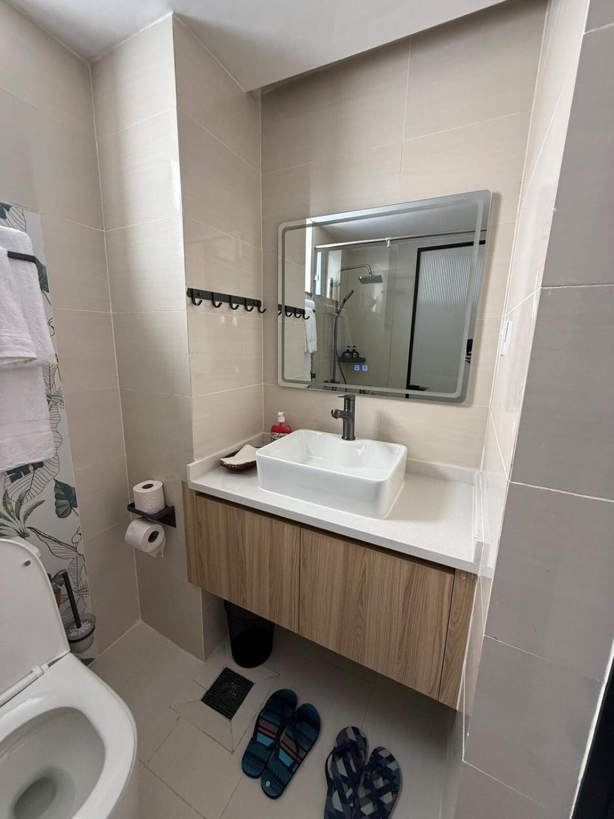 Chic Retreat Near JKIA and SGR with Nairobi National Park Views