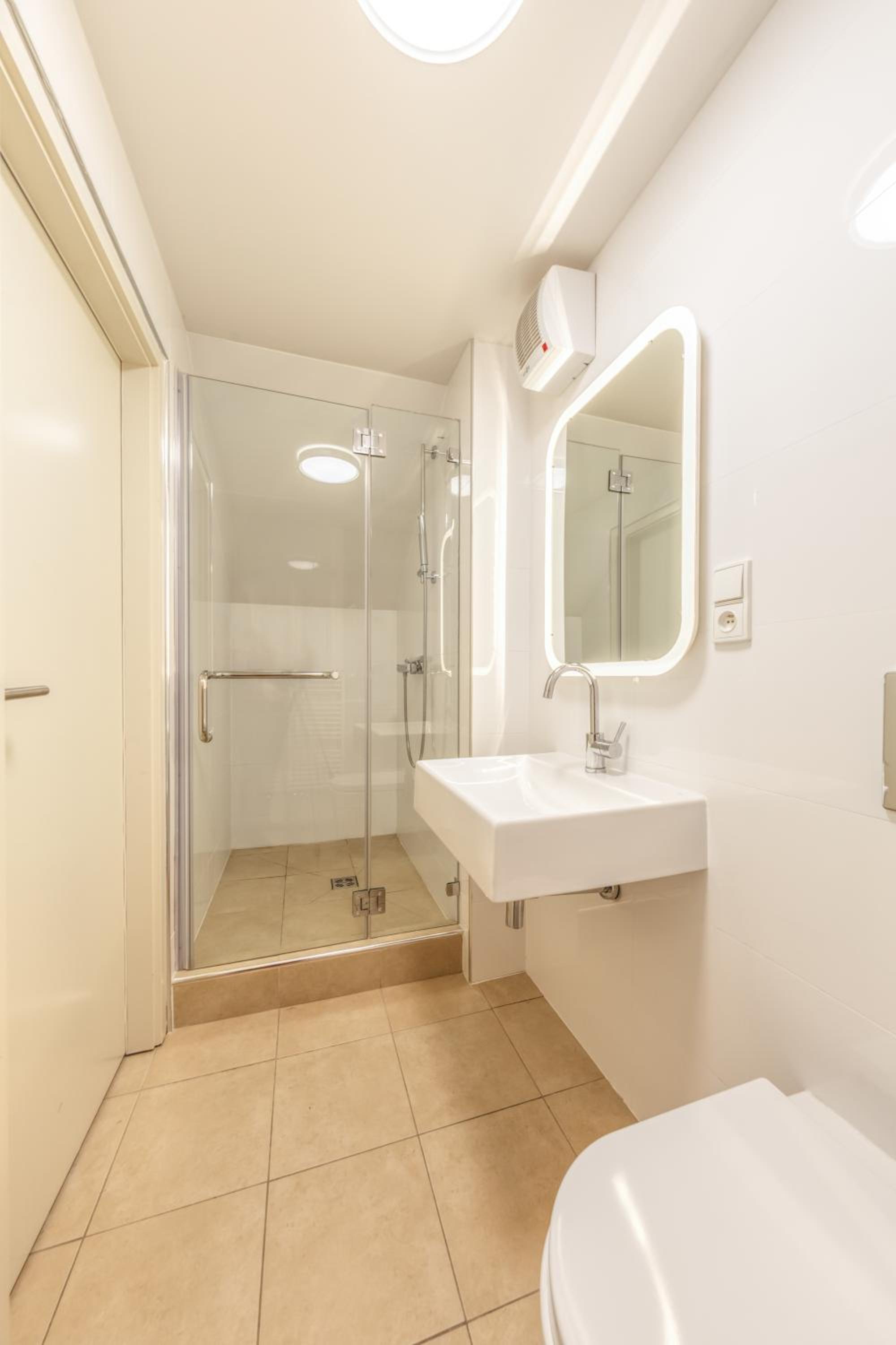 Modern Apartment Charvátova