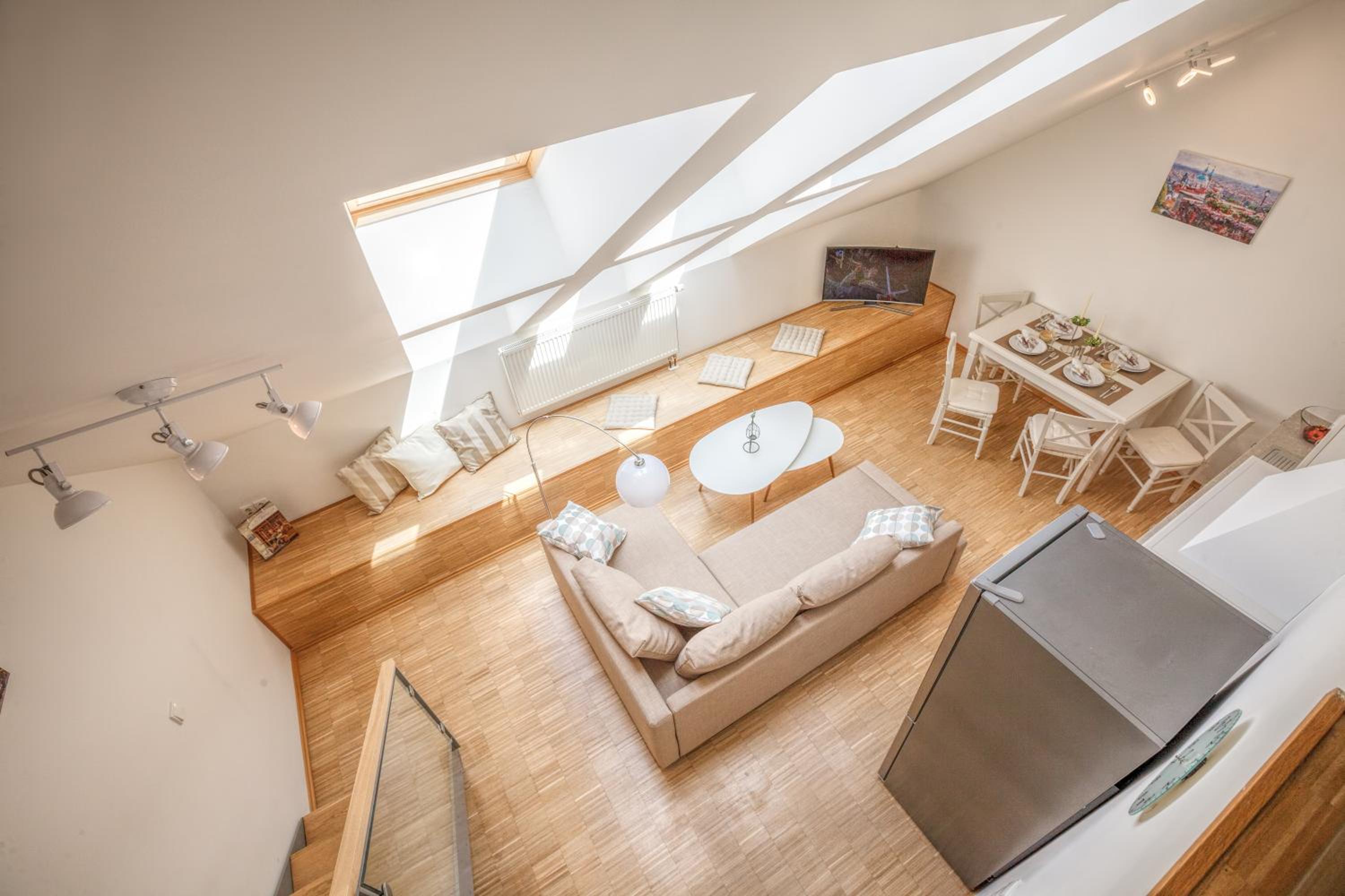 Modern Apartment Charvátova