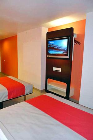 Fairfield Vacations - Motel 6-Fairfield, CA - Napa Valley - Property Image 19