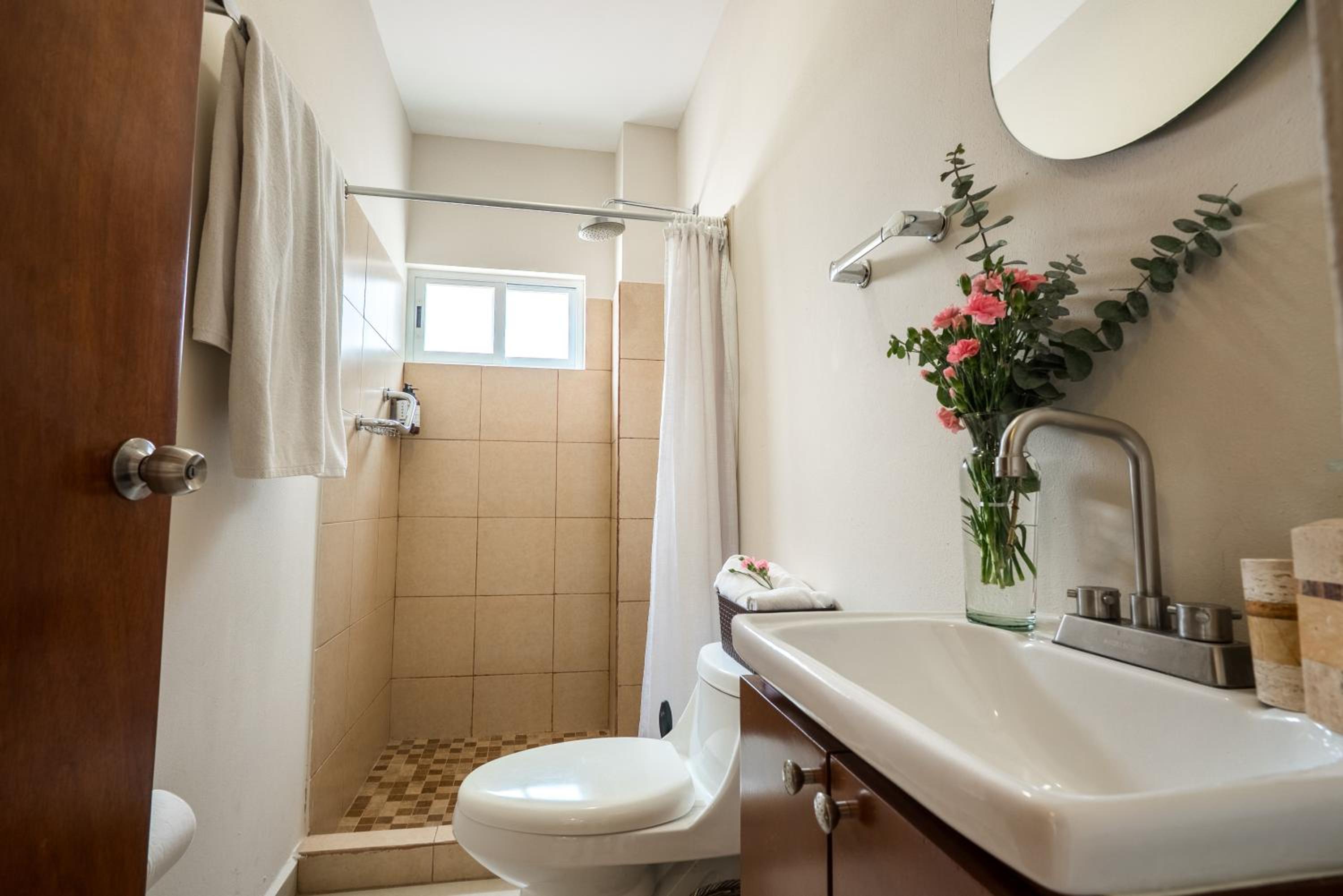 La Playa Suites Hotel
