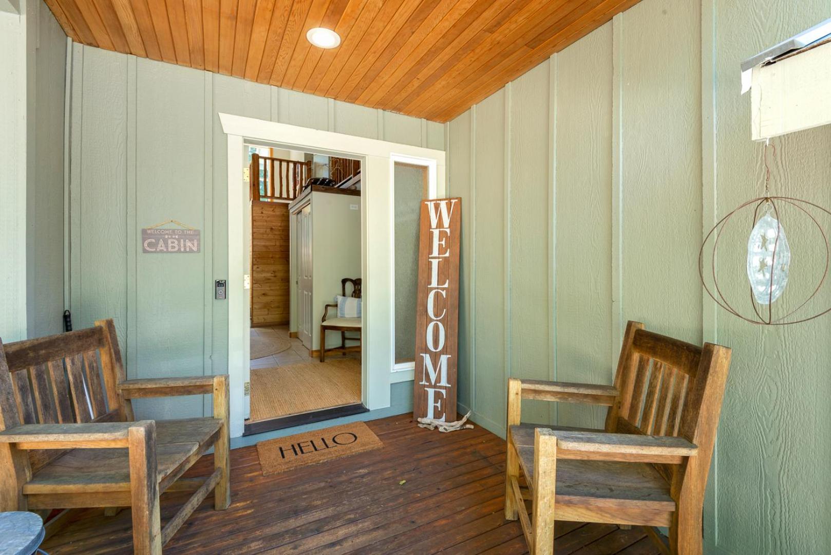Cozy Pine Cabin Private Pool Access & Family Fun