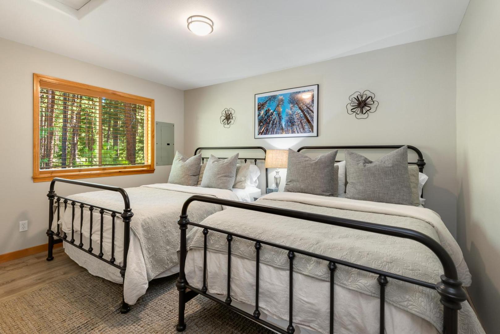 Cozy Pine Cabin Private Pool Access & Family Fun