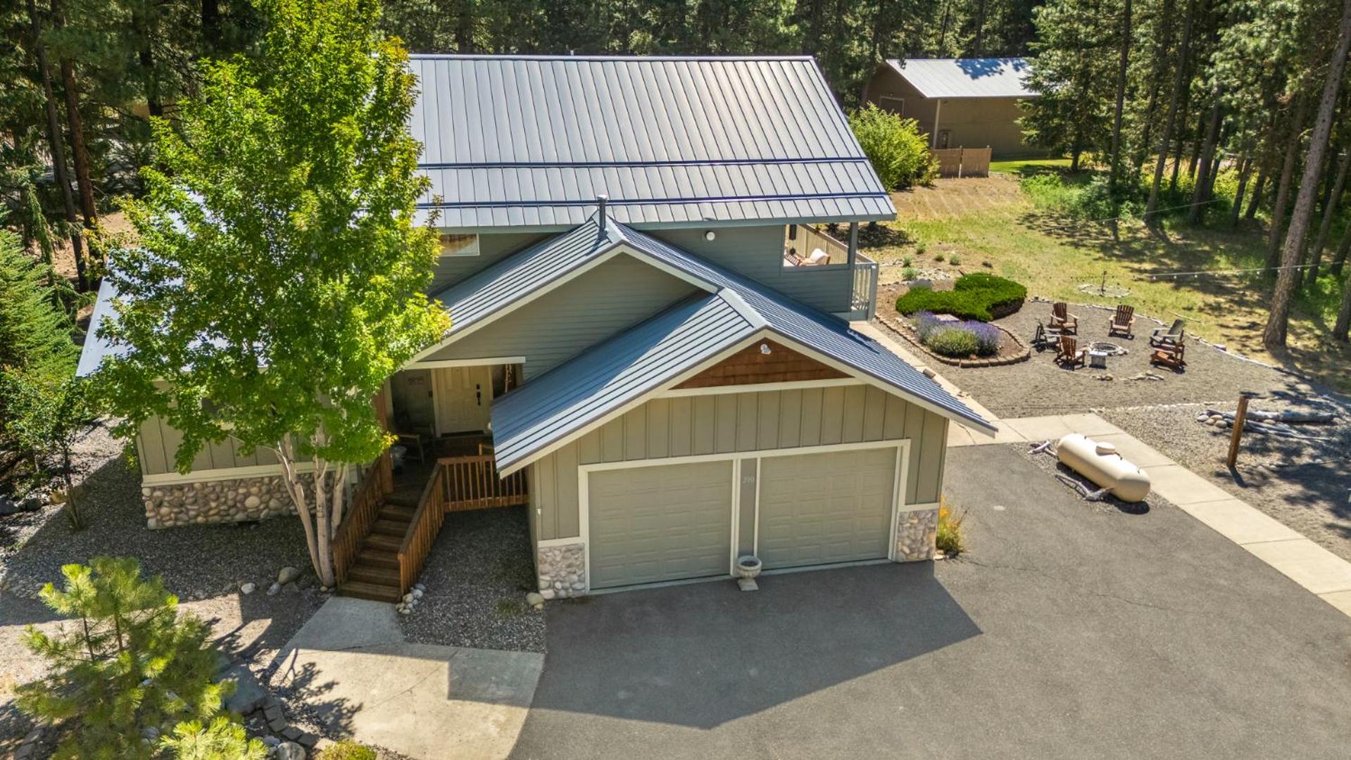 Cozy Pine Cabin Private Pool Access & Family Fun
