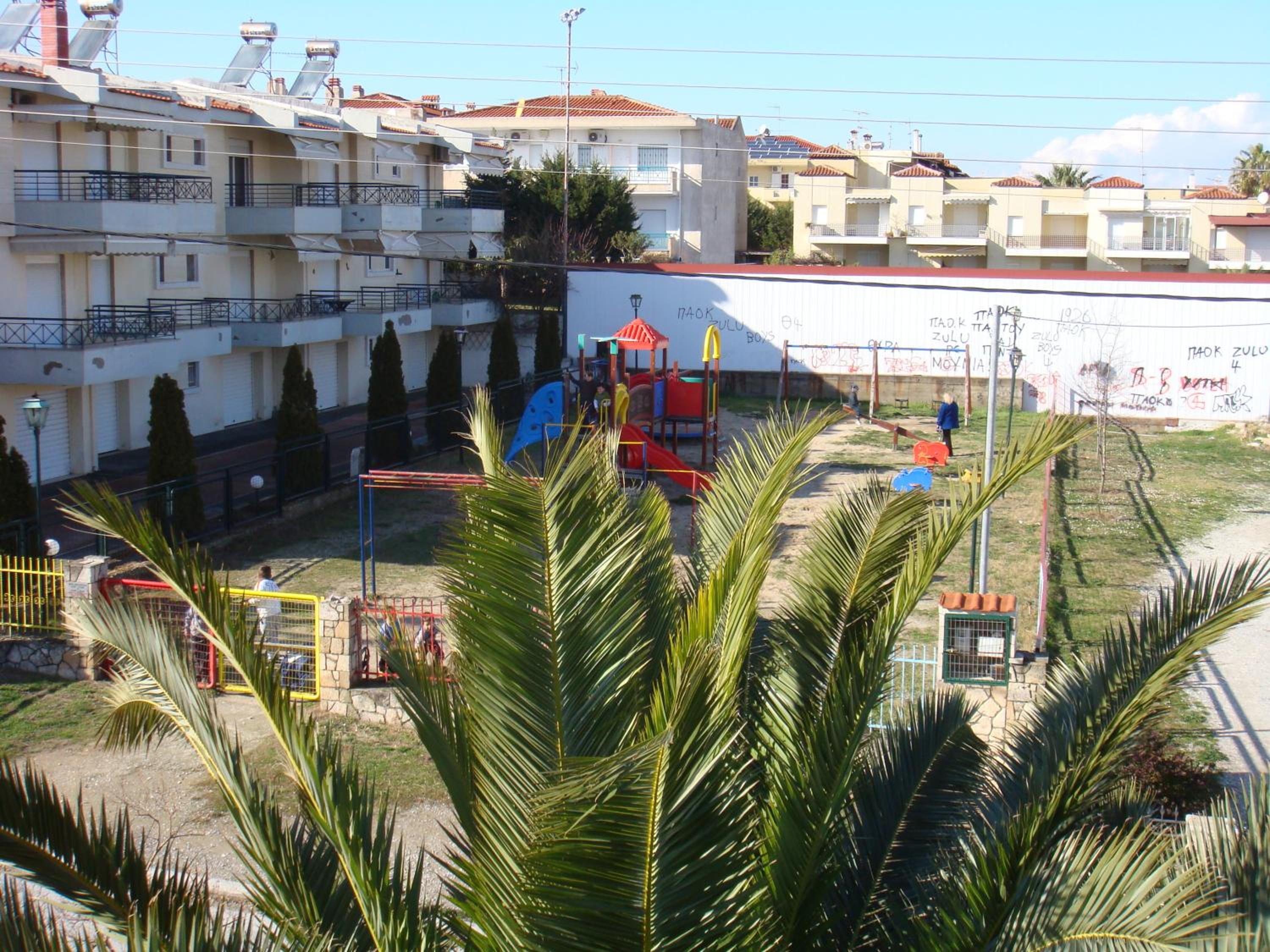 Photo 10