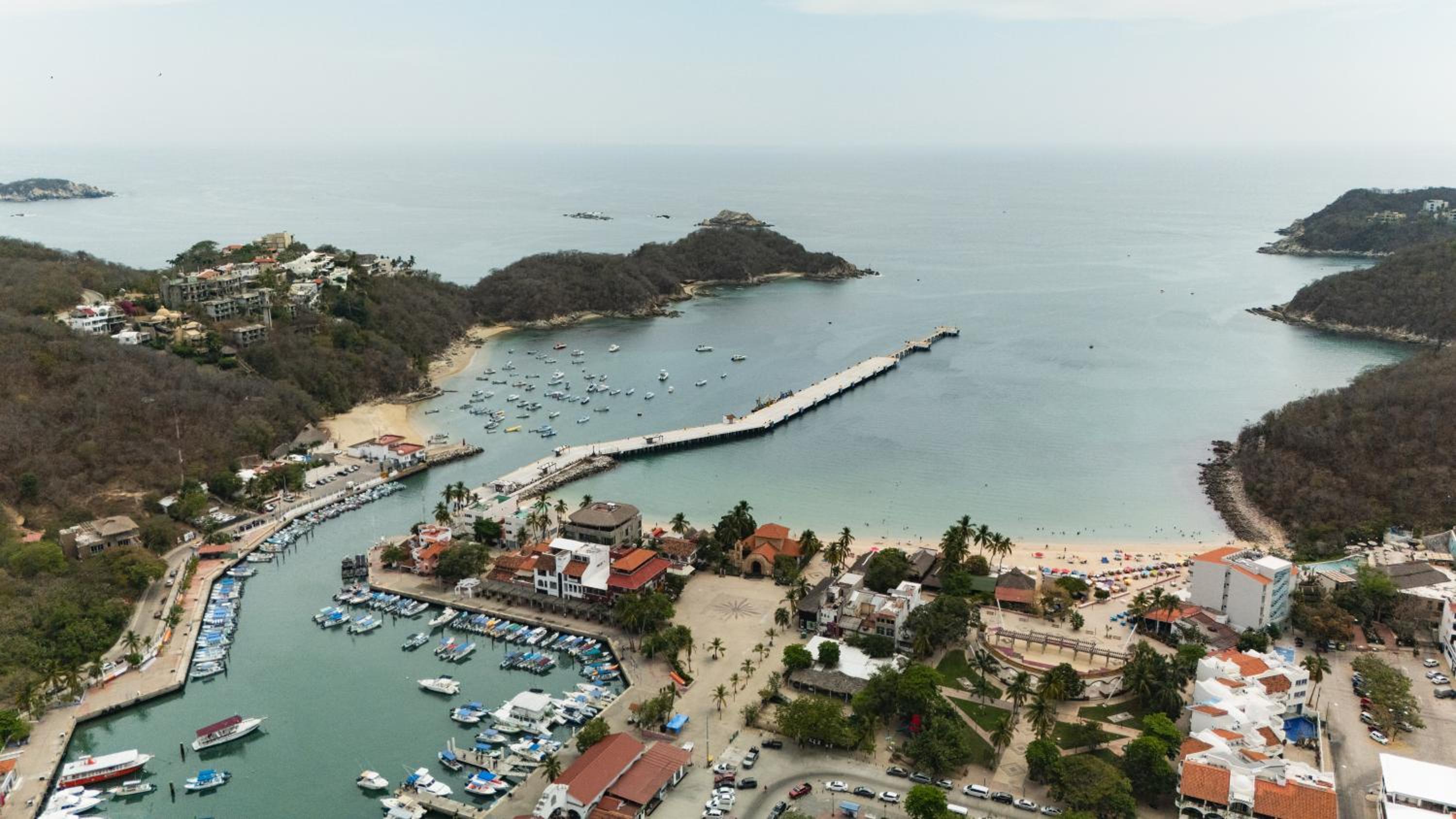 La Playa Suites Hotel