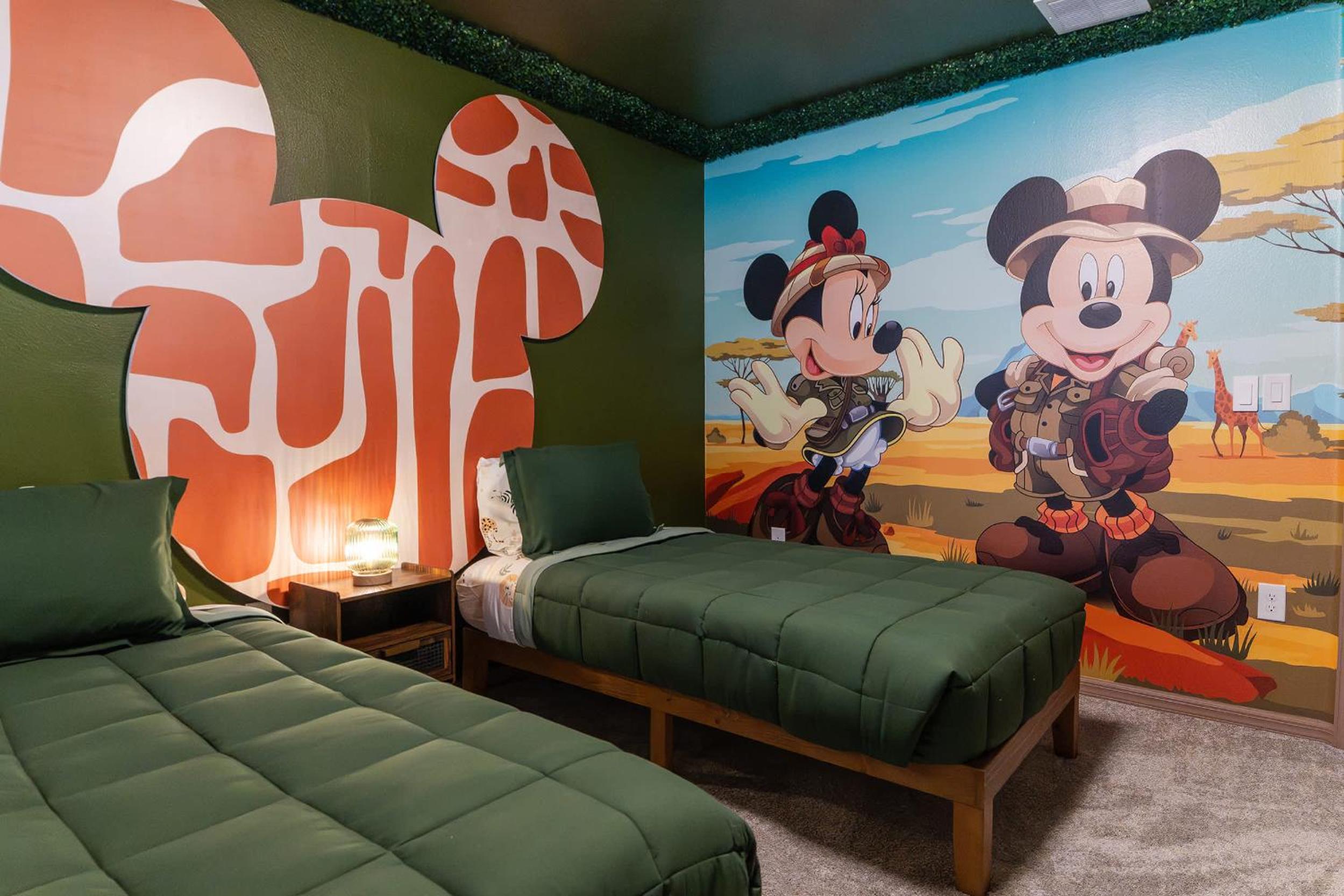 Themed Luxury 5BR Best Family Getaway