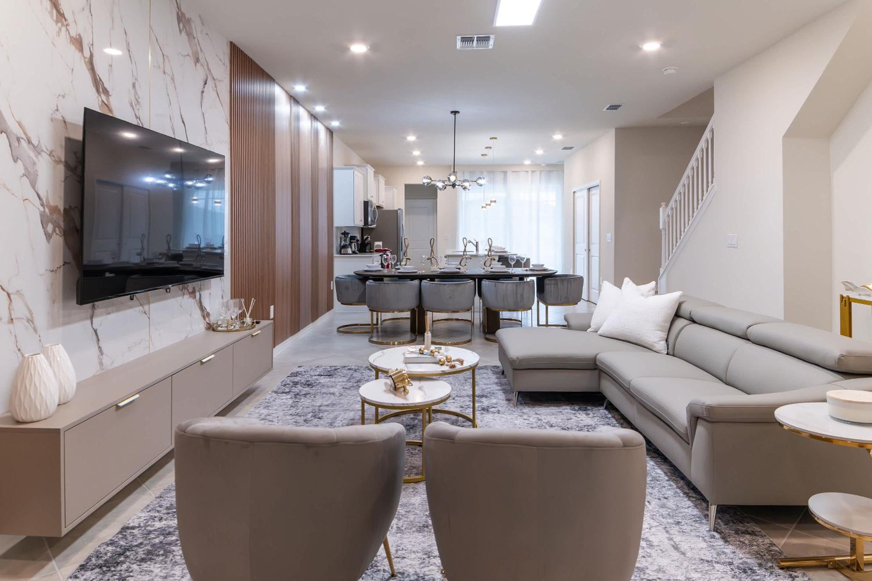 Themed Luxury 5BR Best Family Getaway