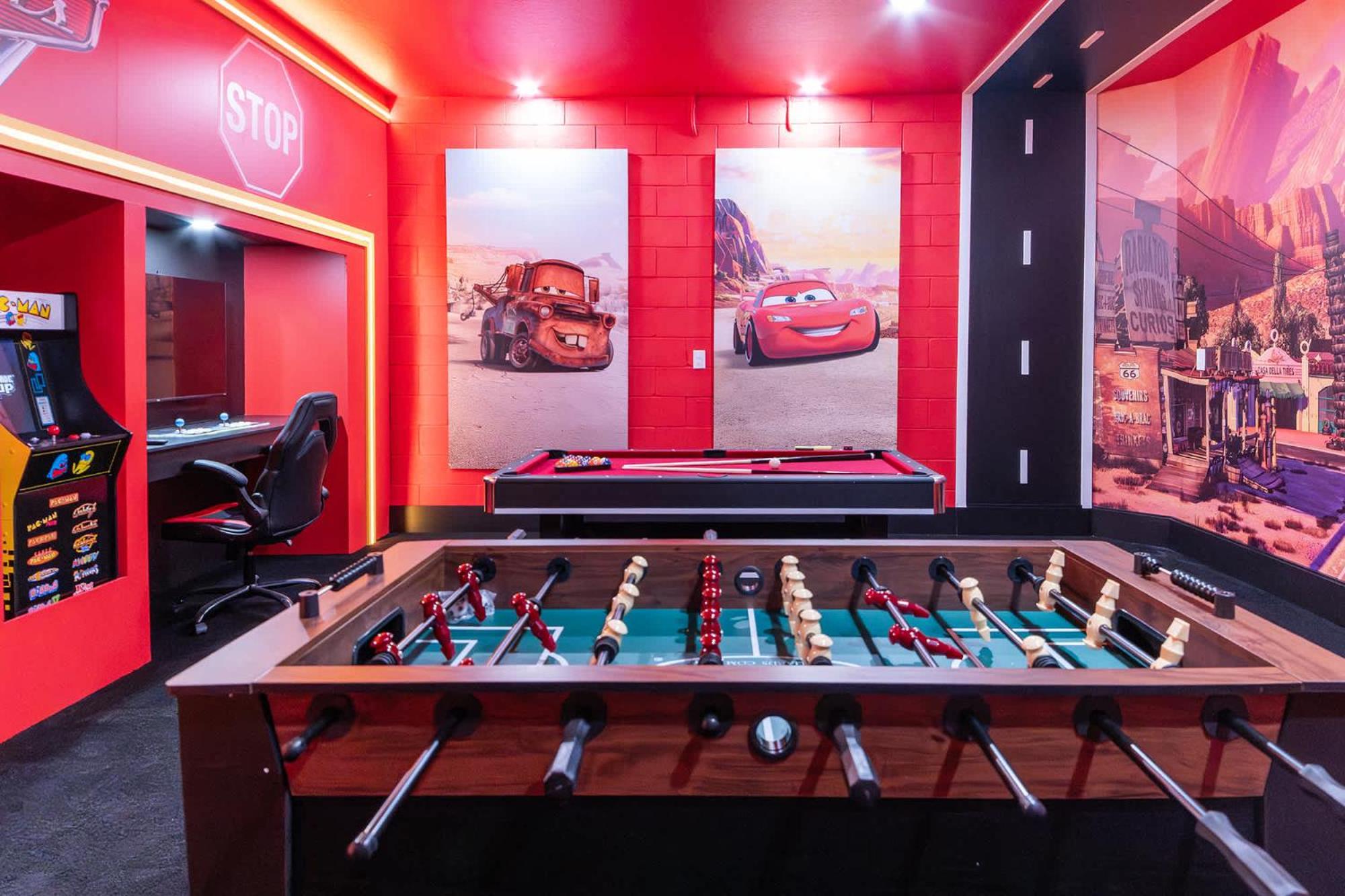 Themed Luxury 5BR Best Family Getaway