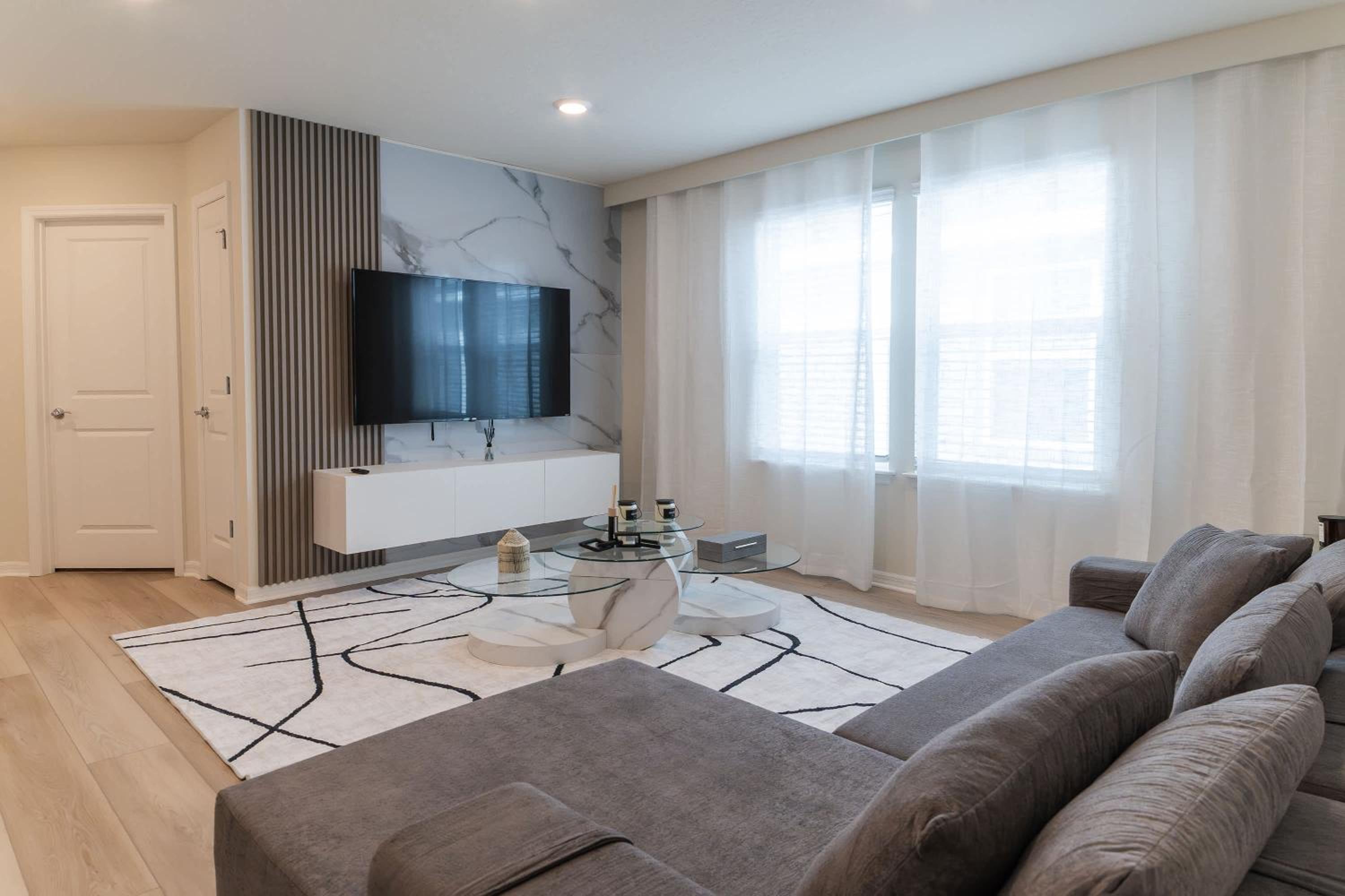 Themed Luxury 5BR Best Family Getaway