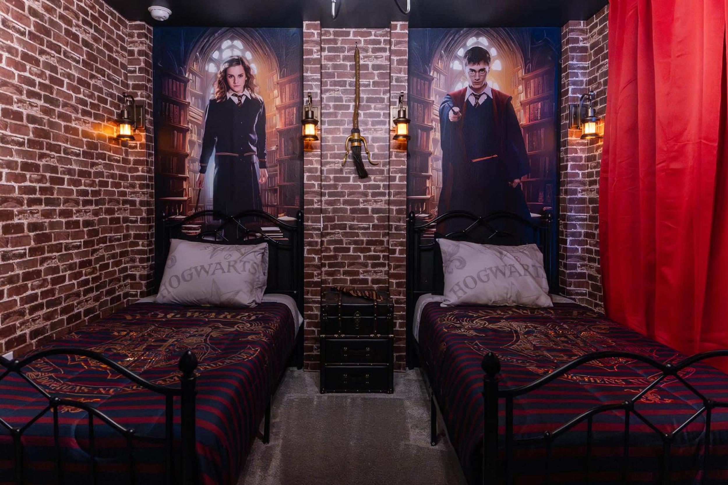 Themed Luxury 5BR Best Family Getaway