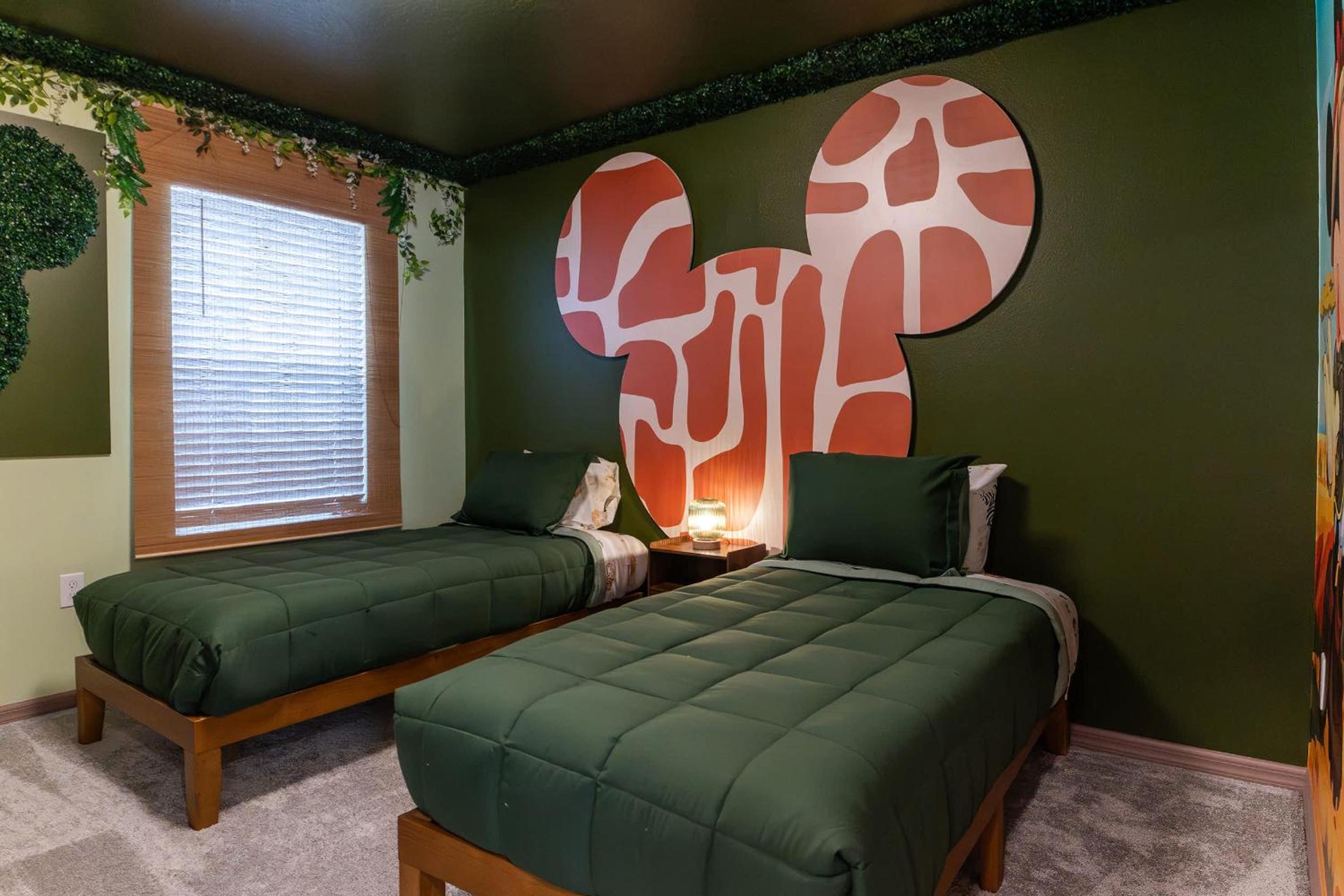 Themed Luxury 5BR Best Family Getaway