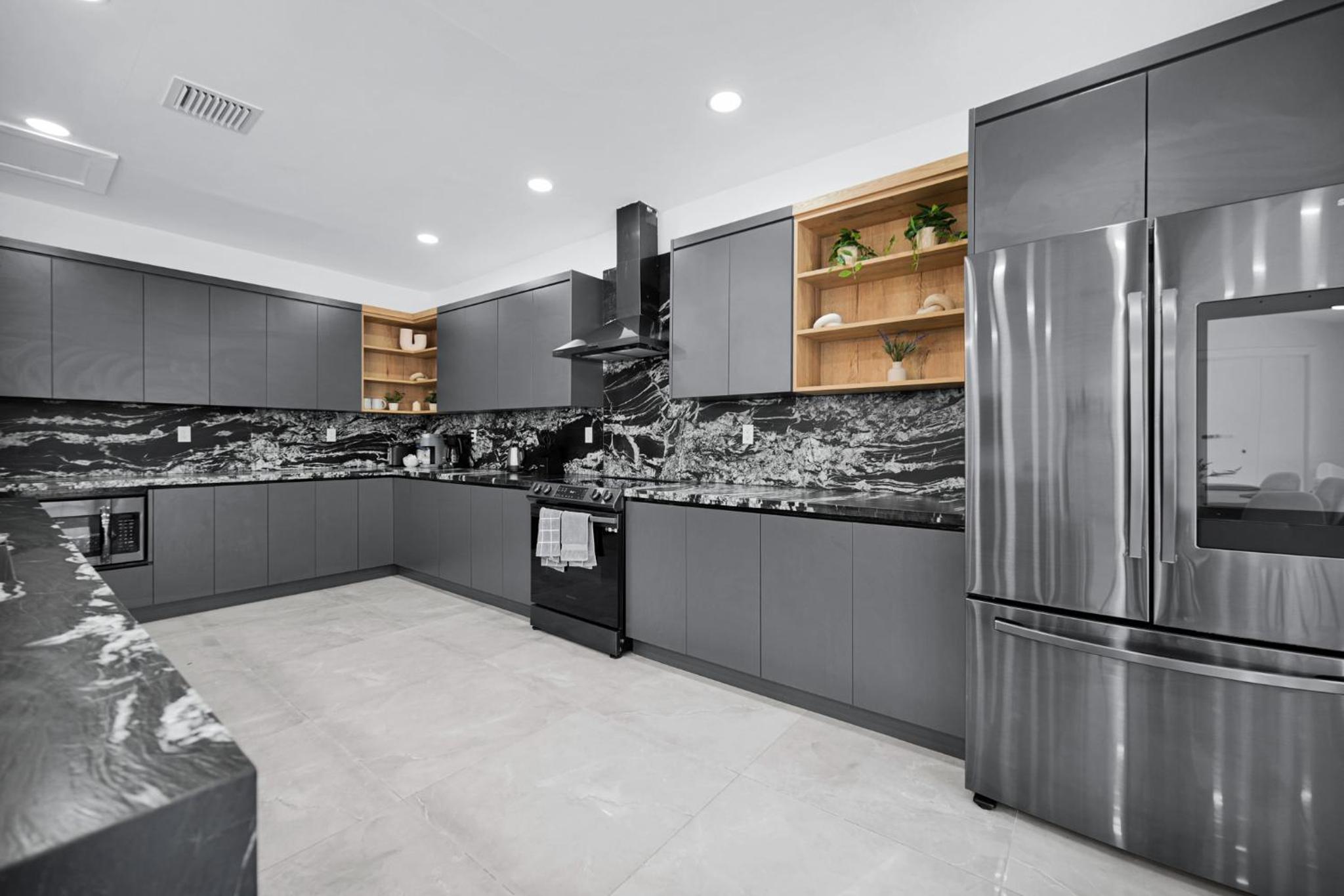 Lux Modern 4BR Villa with Pool in Miami