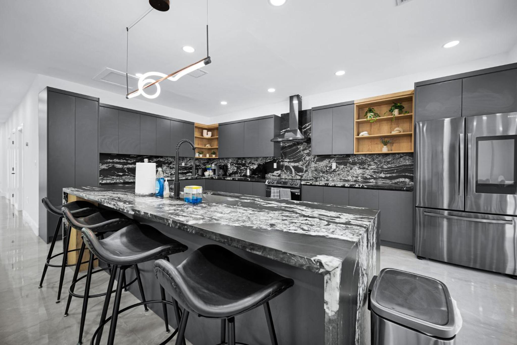 Lux Modern 4BR Villa with Pool in Miami