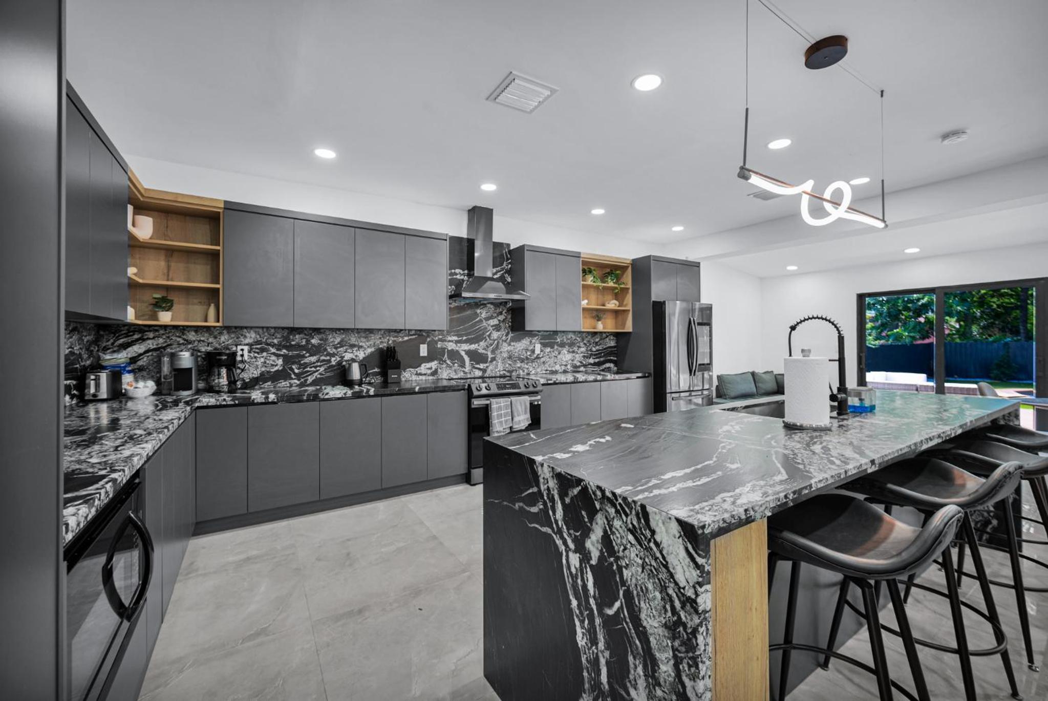 Lux Modern 4BR Villa with Pool in Miami