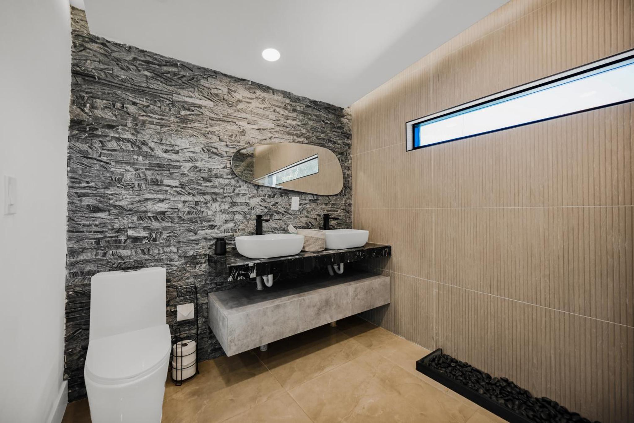 Lux Modern 4BR Villa with Pool in Miami