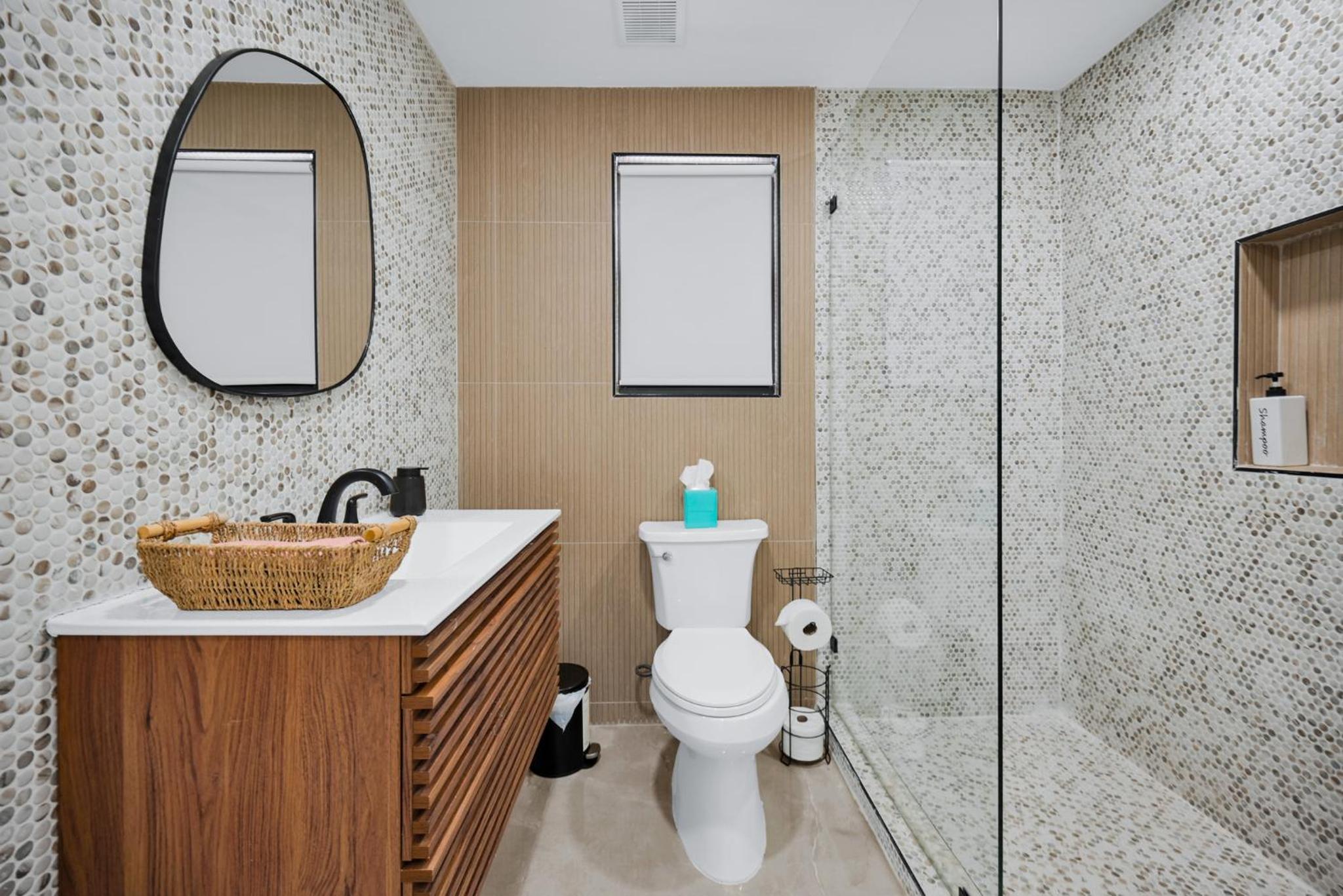 Lux Modern 4BR Villa with Pool in Miami