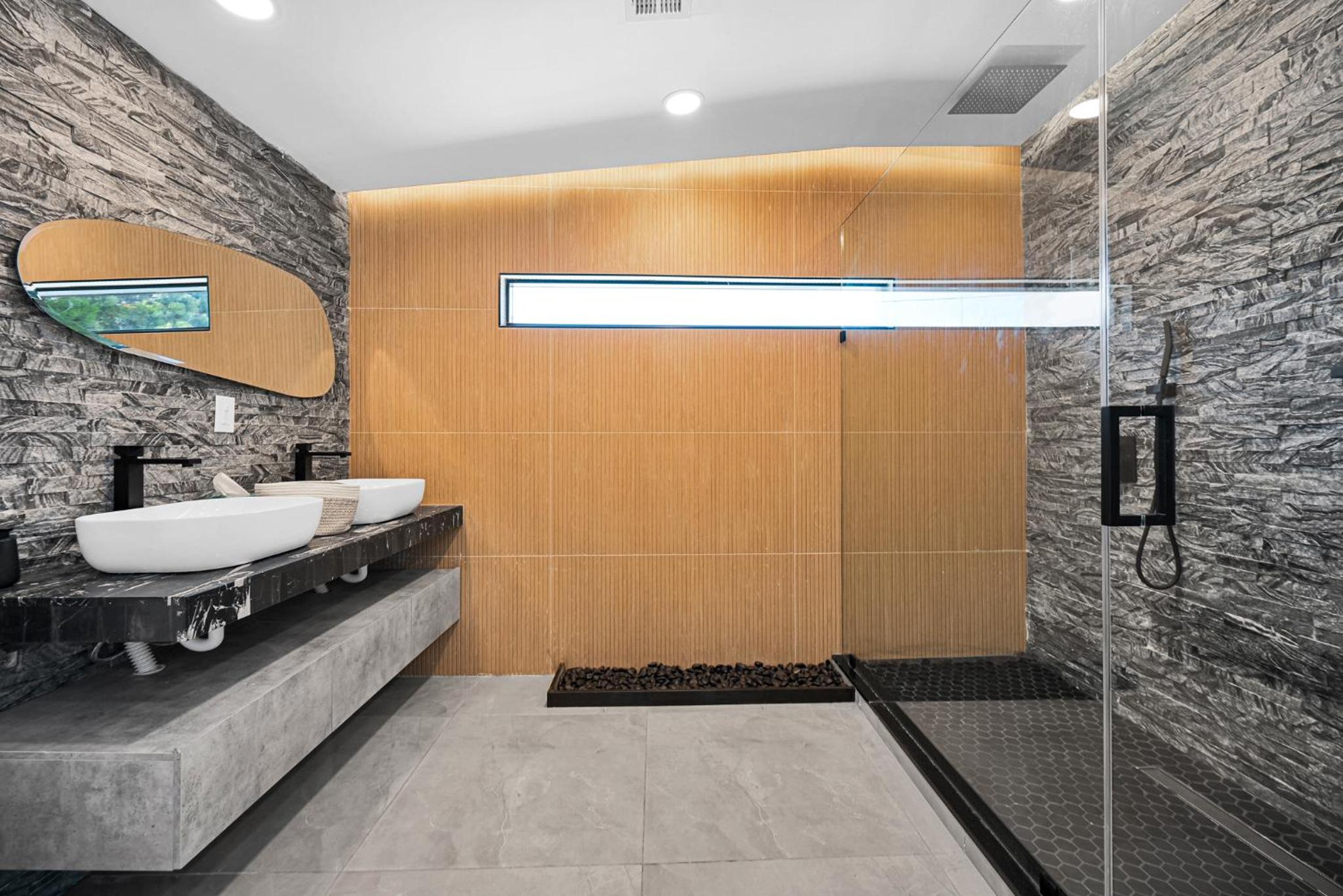 Lux Modern 4BR Villa with Pool in Miami